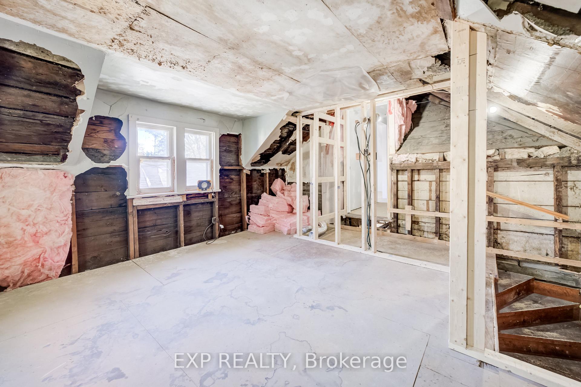 Photo 17 of 745 Binning Street W, North Perth, Listowel — HOMEH