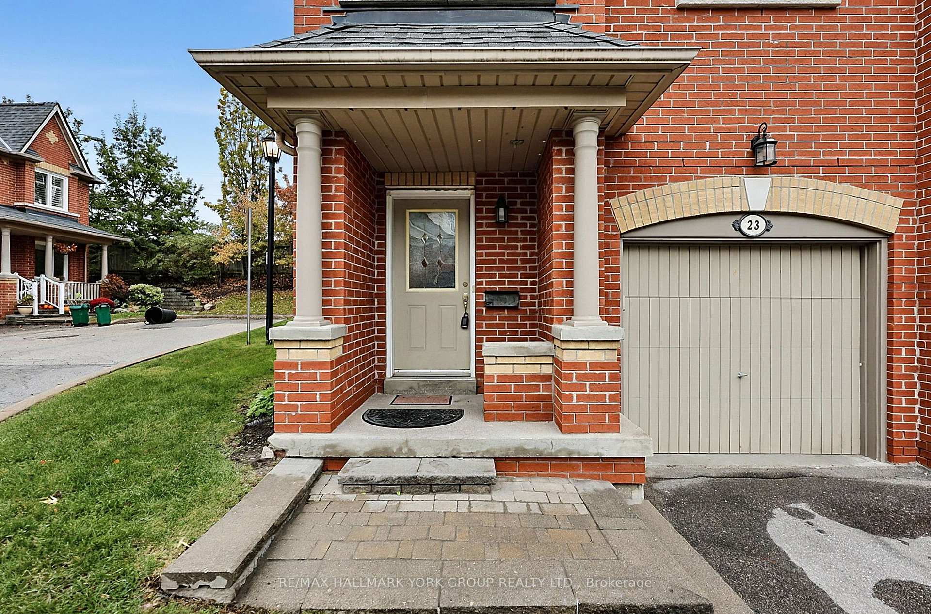 Photo 2 of Unit 34, 23 Marmill Way, Markham, Old Markham Village — HOMEH