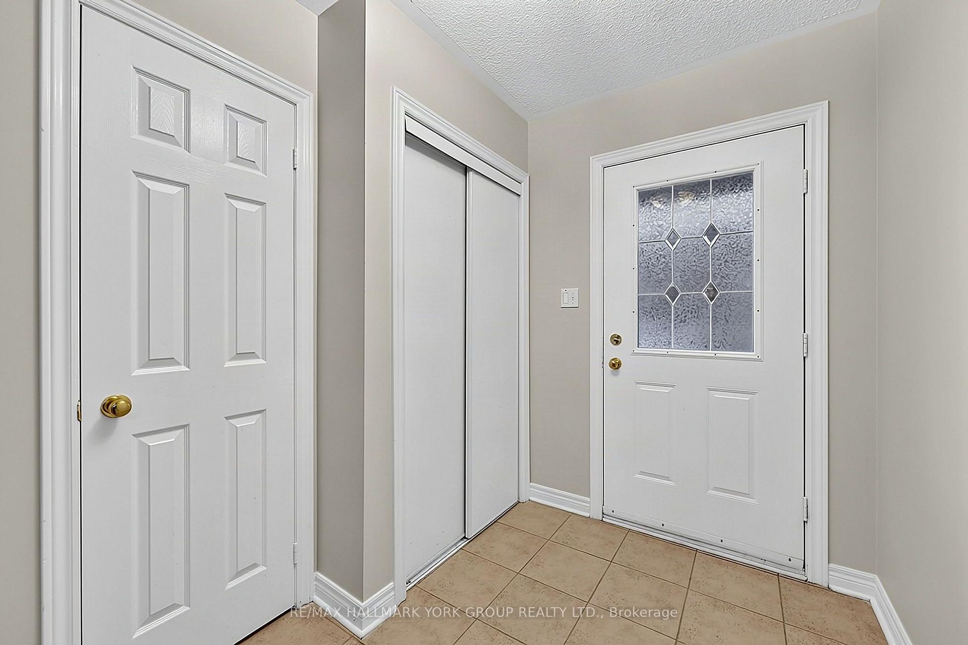 Photo 4 of Unit 34, 23 Marmill Way, Markham, Old Markham Village — HOMEH