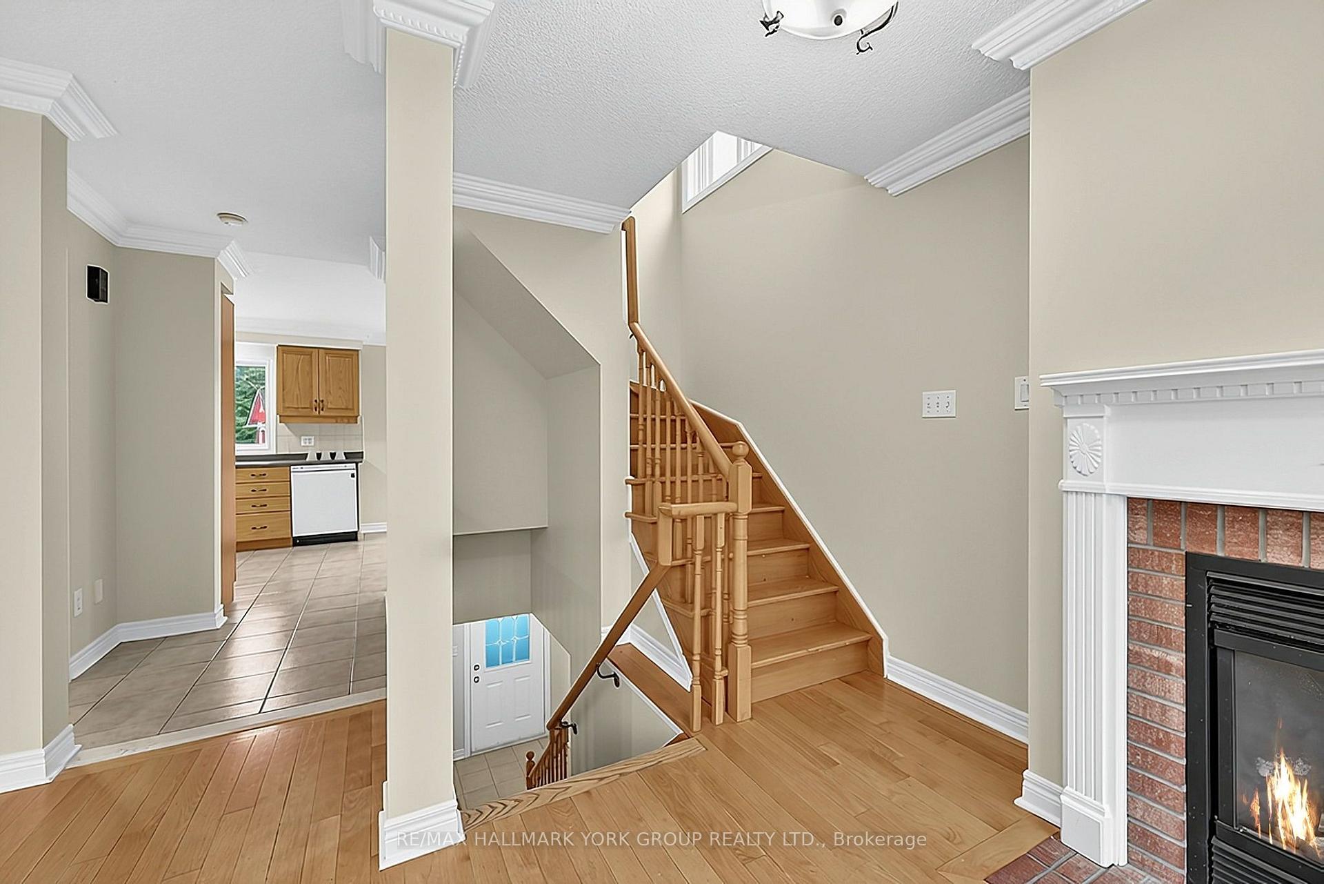 Photo 11 of Unit 34, 23 Marmill Way, Markham, Old Markham Village — HOMEH