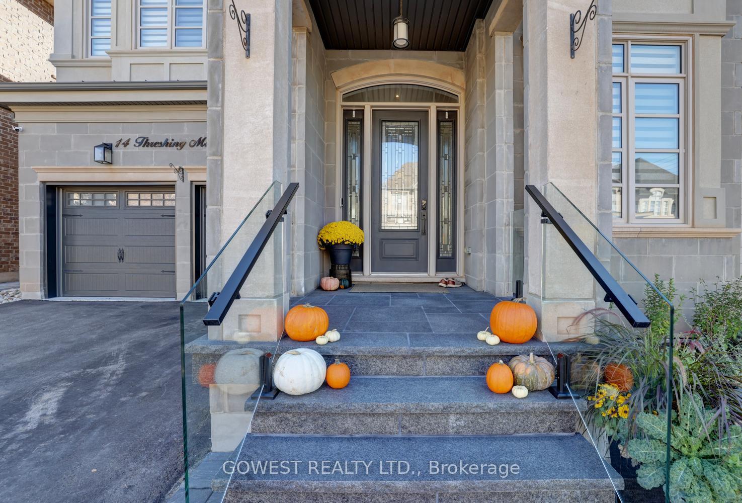 Photo 4 of 14 Threshing Mill Boulevard, Oakville, Glenorchy — HOMEH