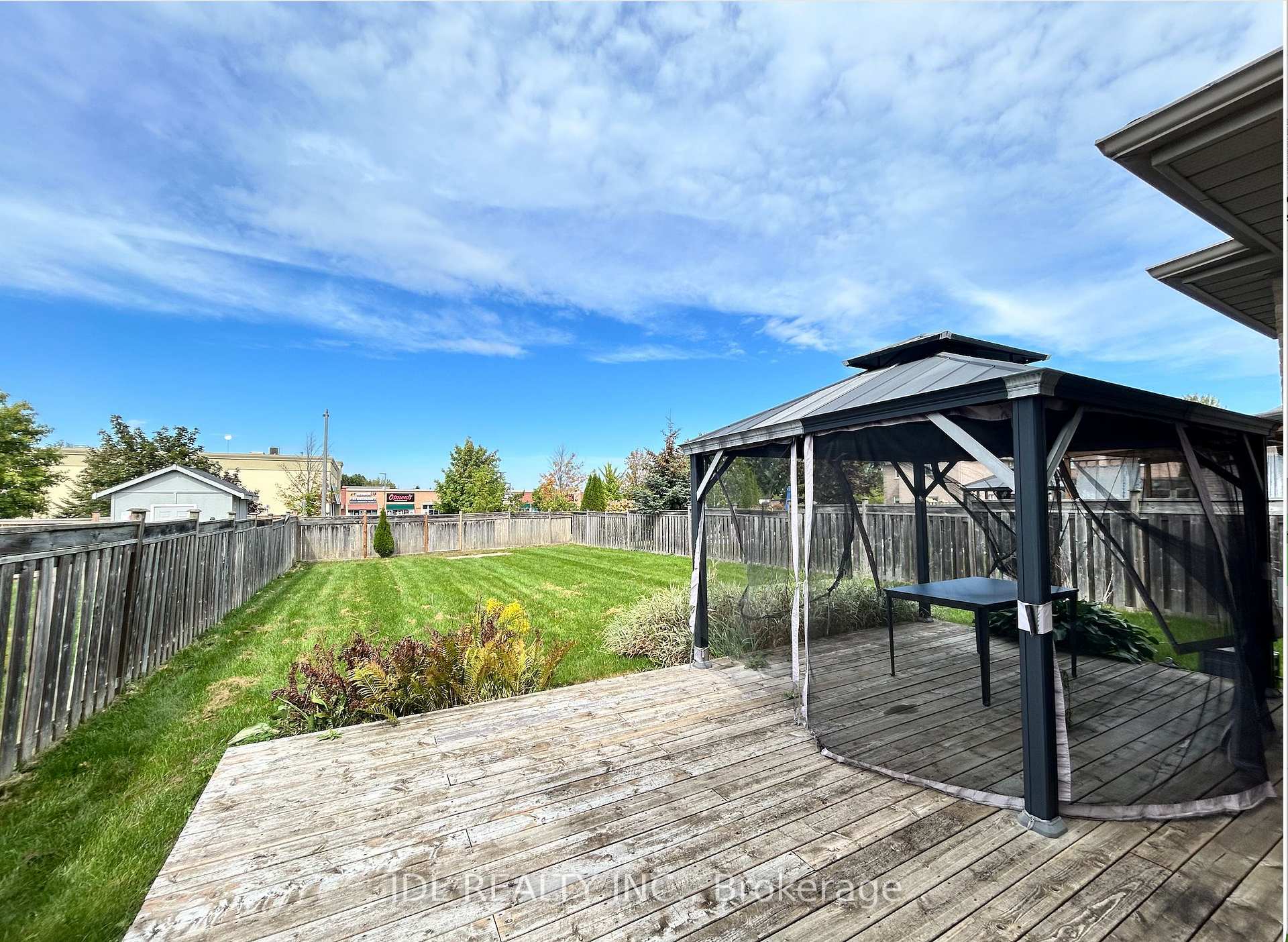 Photo 5 of 36 Laurelbank Crescent, Georgina, Keswick North — HOMEH