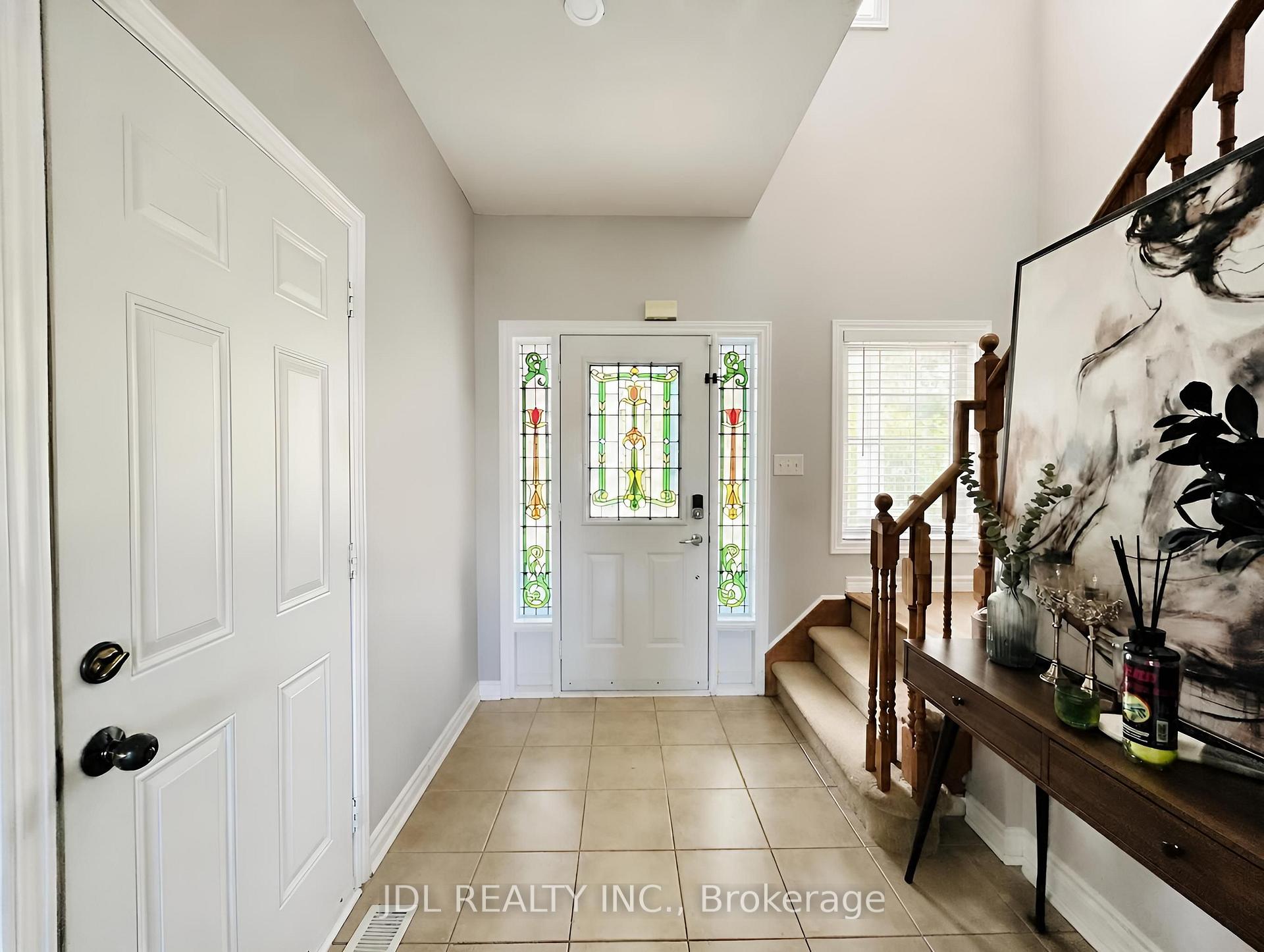 Photo 6 of 36 Laurelbank Crescent, Georgina, Keswick North — HOMEH