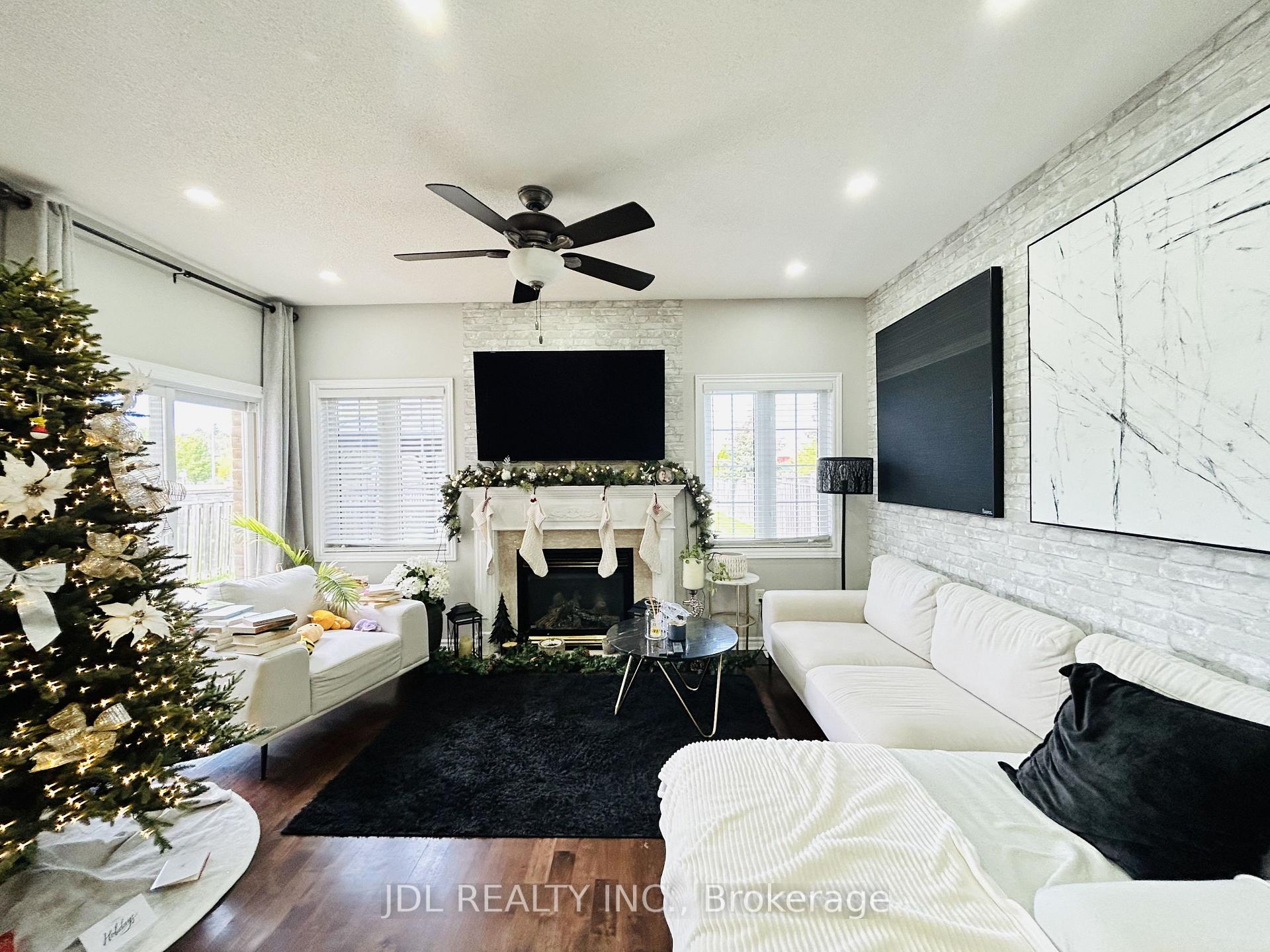 Photo 7 of 36 Laurelbank Crescent, Georgina, Keswick North — HOMEH