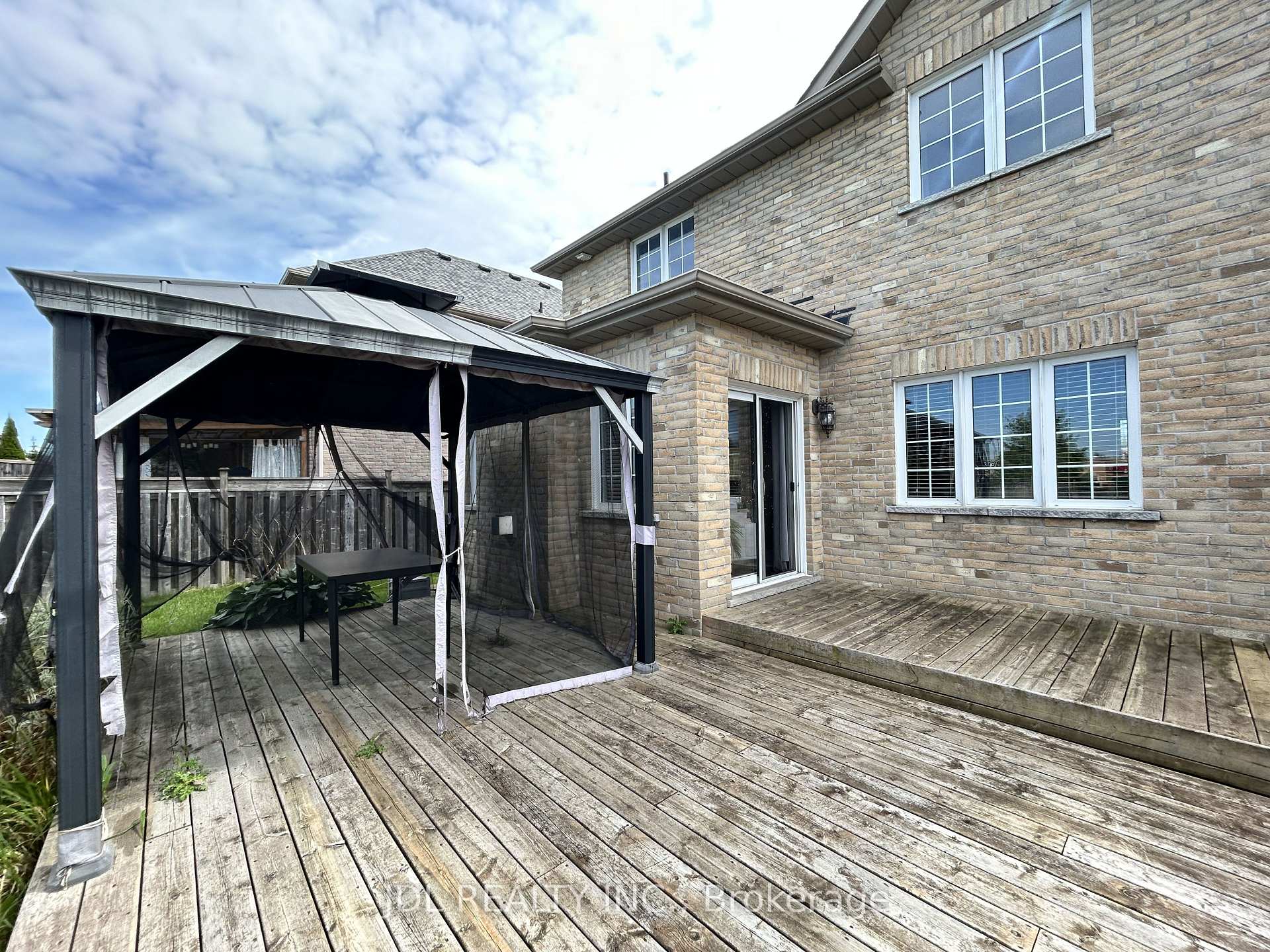 Photo 23 of 36 Laurelbank Crescent, Georgina, Keswick North — HOMEH