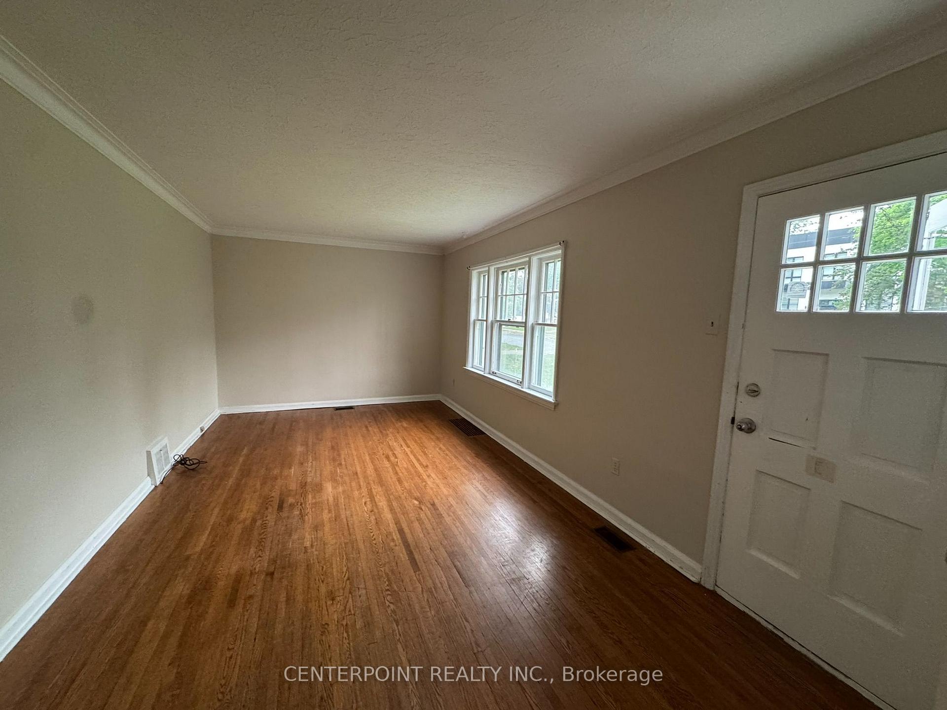 Photo 4 of 27 Grantbrook Street, North York, Newtonbrook West — HOMEH