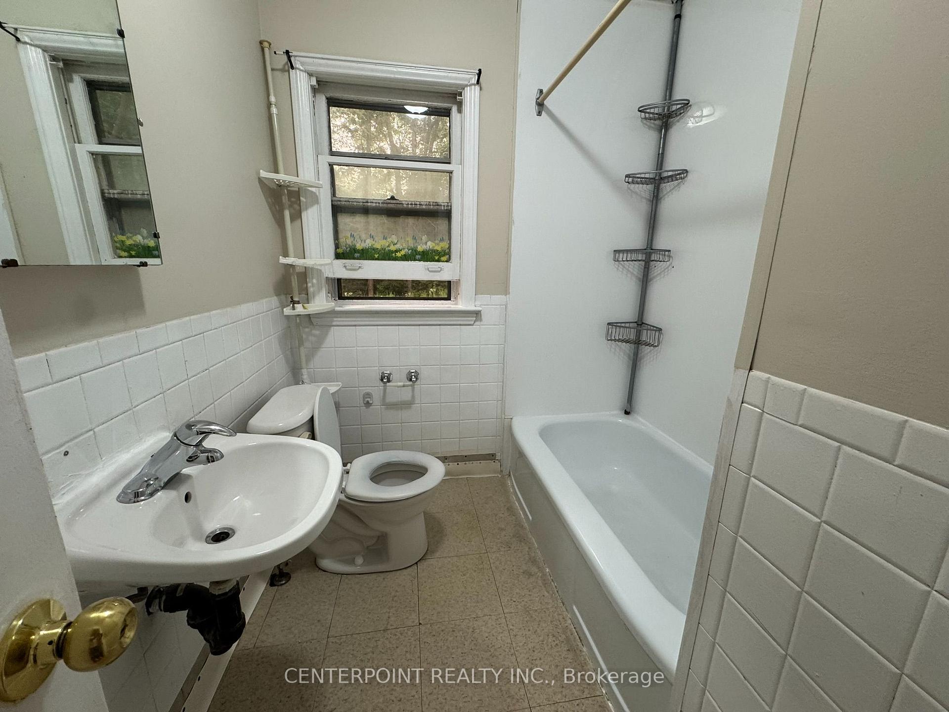 Photo 9 of 27 Grantbrook Street, North York, Newtonbrook West — HOMEH