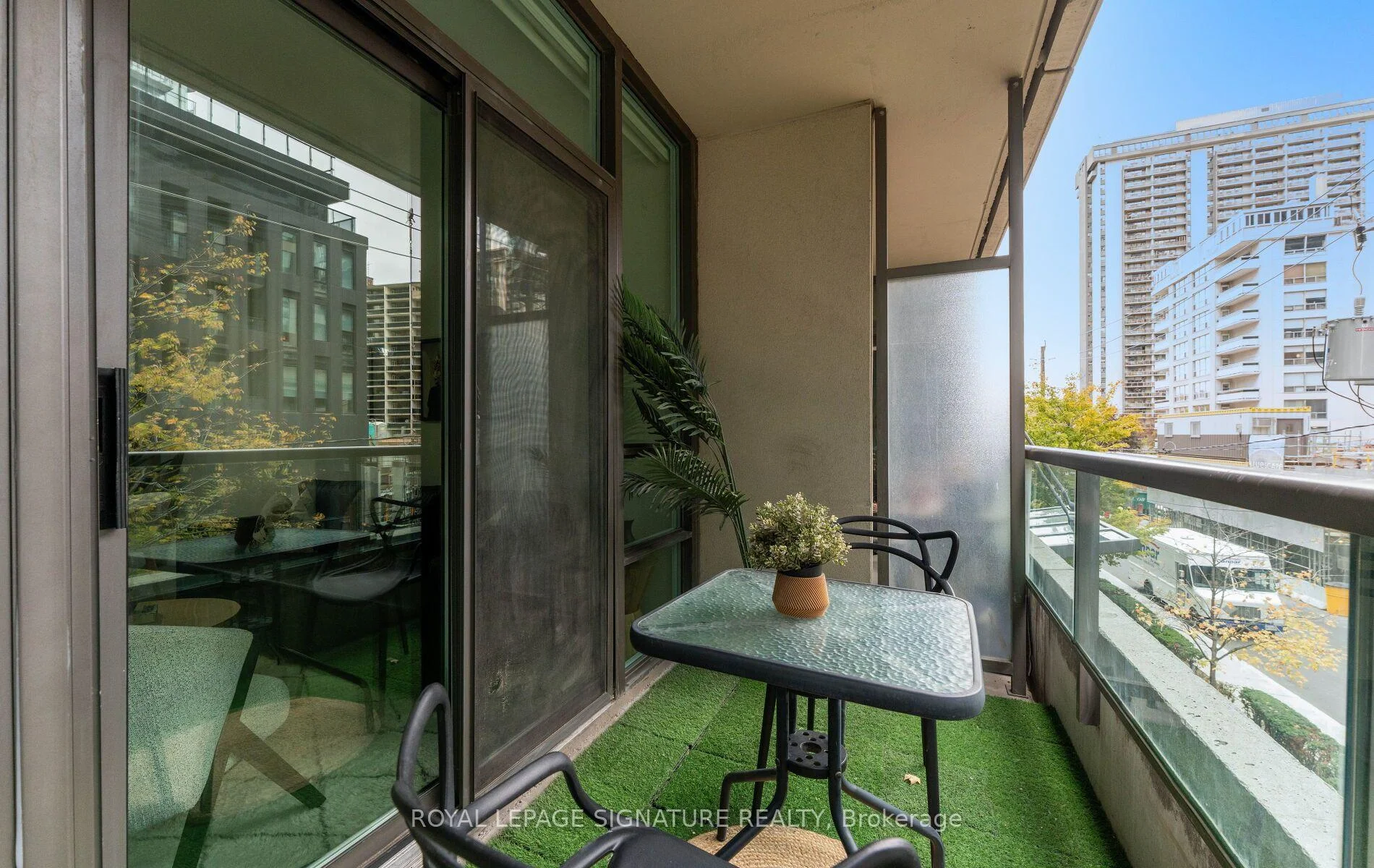 Photo 32 of Unit 206, 88 Broadway Avenue, Toronto, Mount Pleasant West — HOMEH