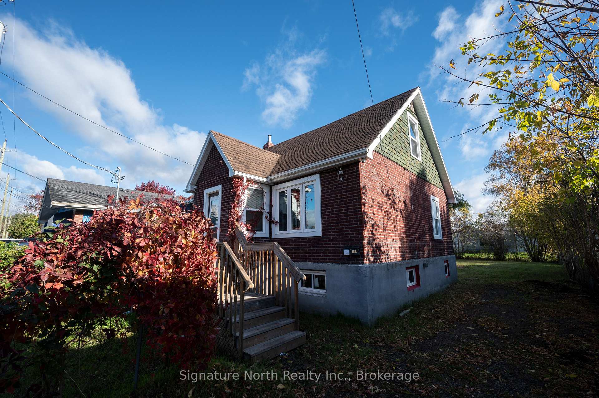 Photo 4 of 174 Clarke Street, Thunder Bay, Court / Cumberland — HOMEH