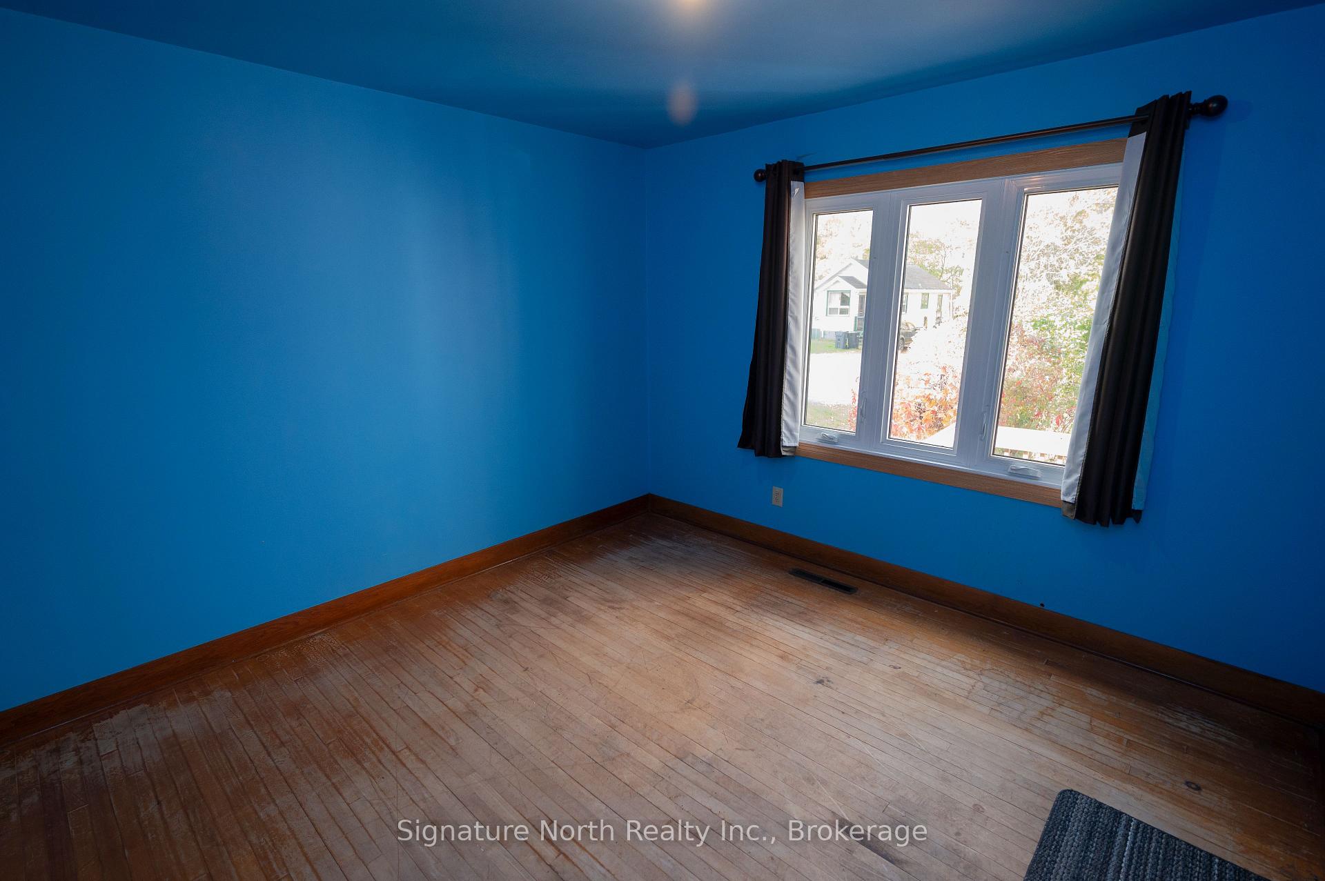 Photo 13 of 174 Clarke Street, Thunder Bay, Court / Cumberland — HOMEH