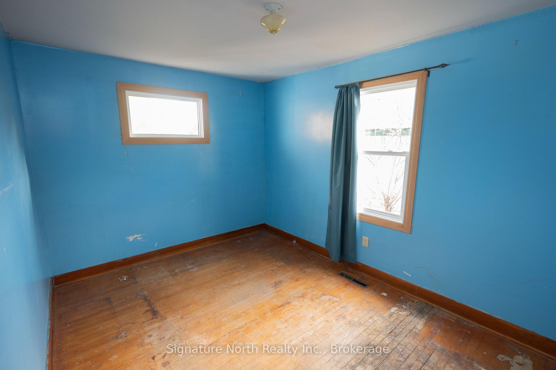 Photo 14 of 174 Clarke Street, Thunder Bay, Court / Cumberland — HOMEH