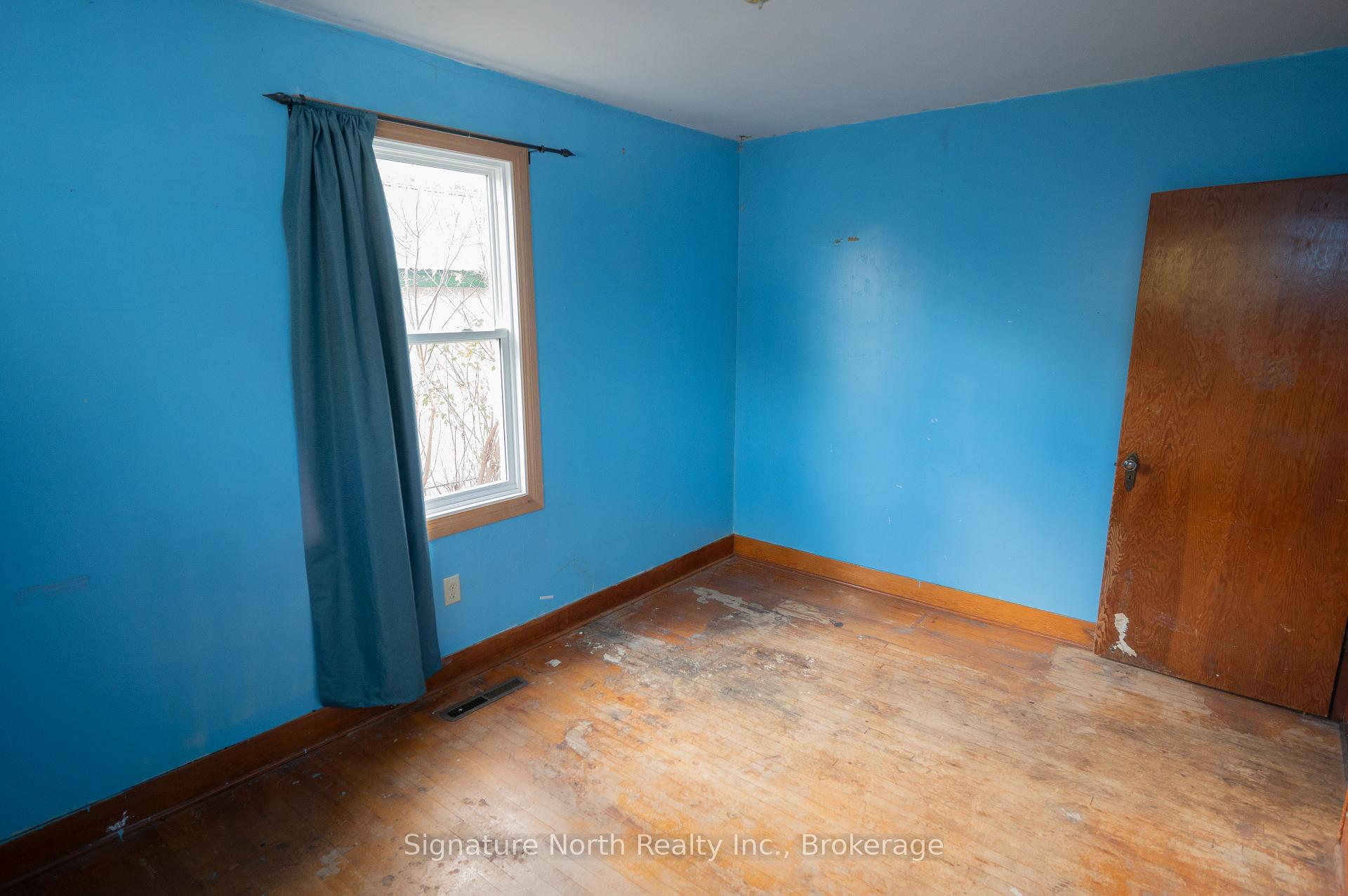 Photo 16 of 174 Clarke Street, Thunder Bay, Court / Cumberland — HOMEH
