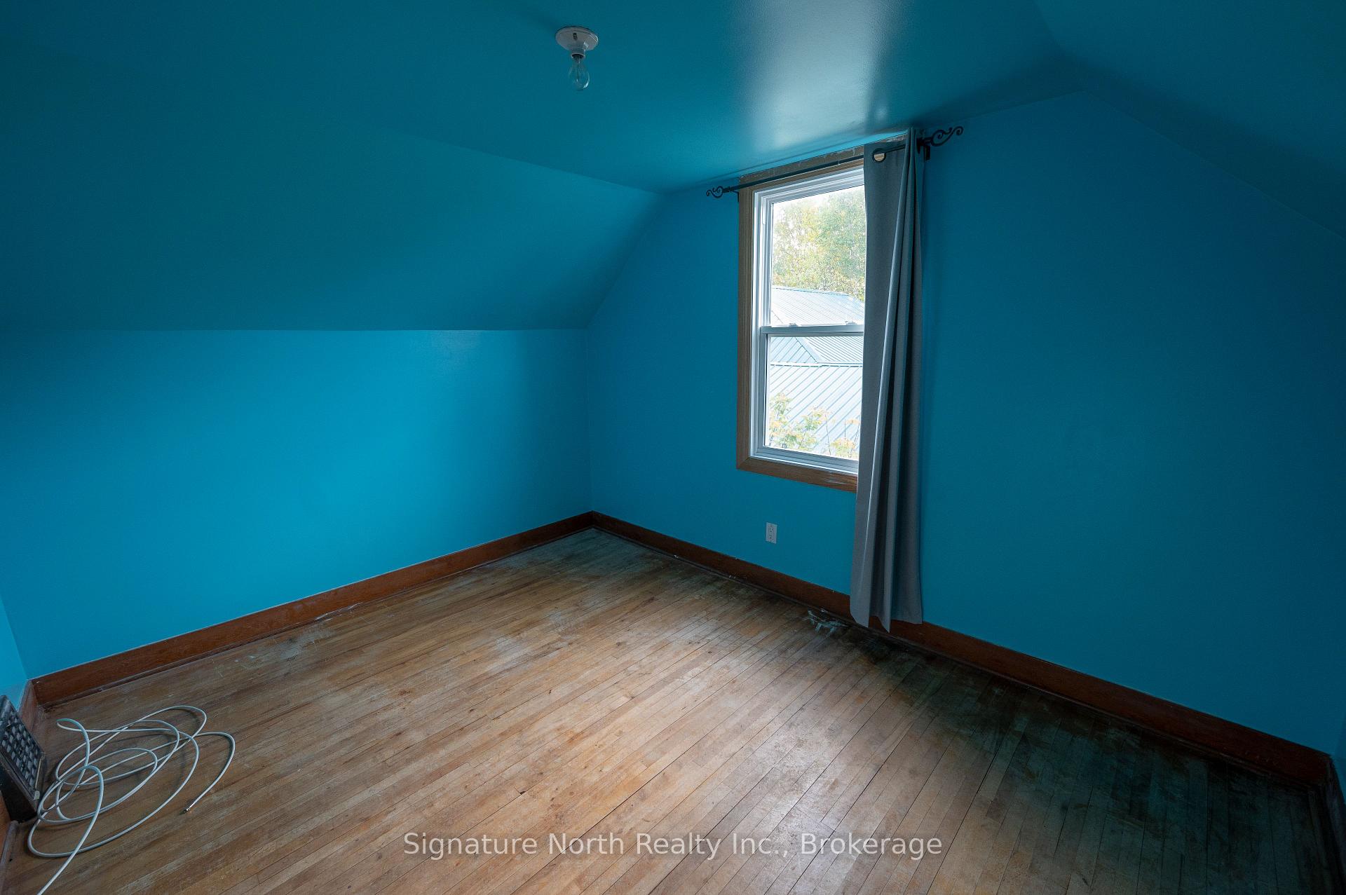 Photo 23 of 174 Clarke Street, Thunder Bay, Court / Cumberland — HOMEH