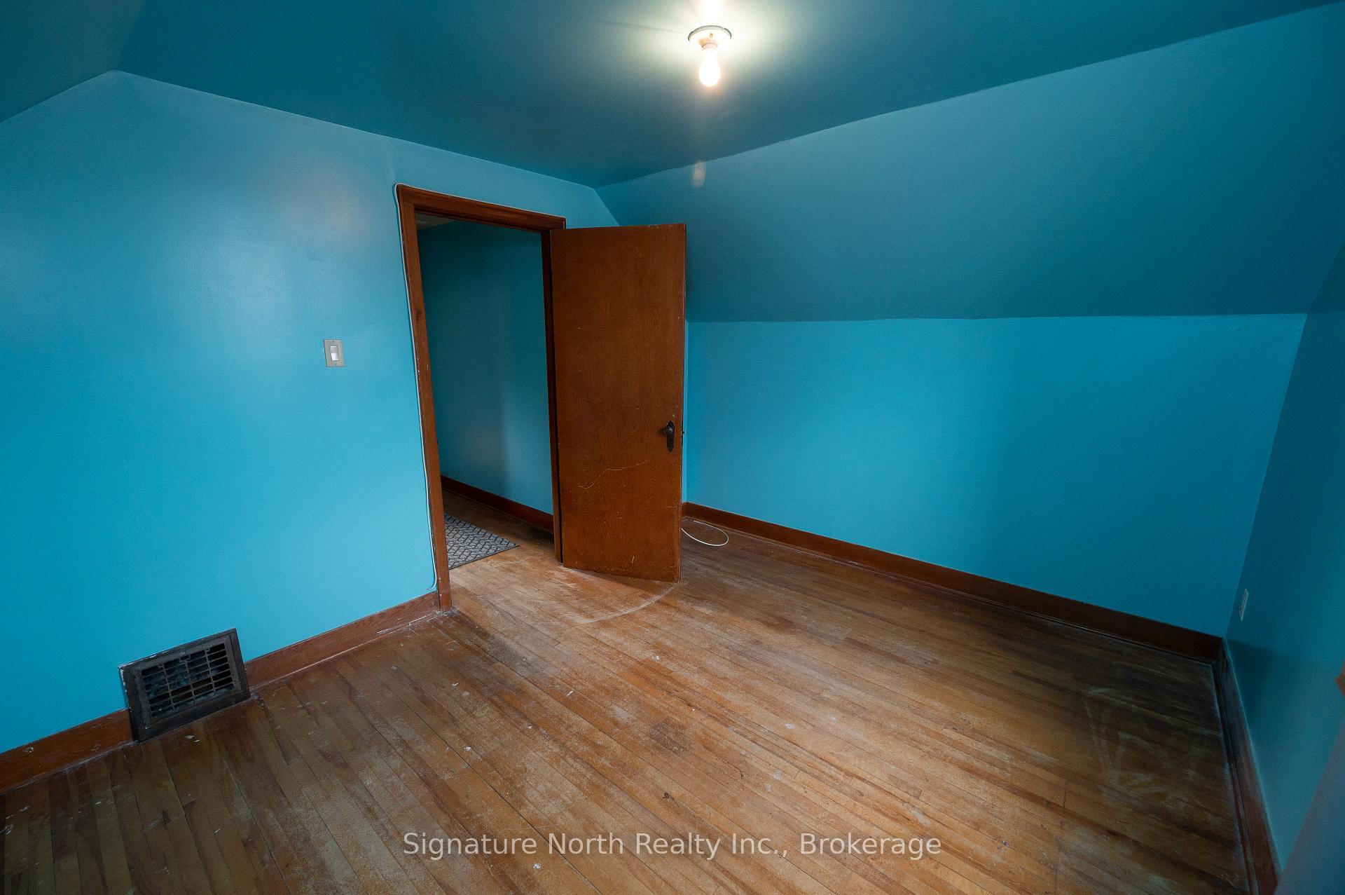 Photo 25 of 174 Clarke Street, Thunder Bay, Court / Cumberland — HOMEH