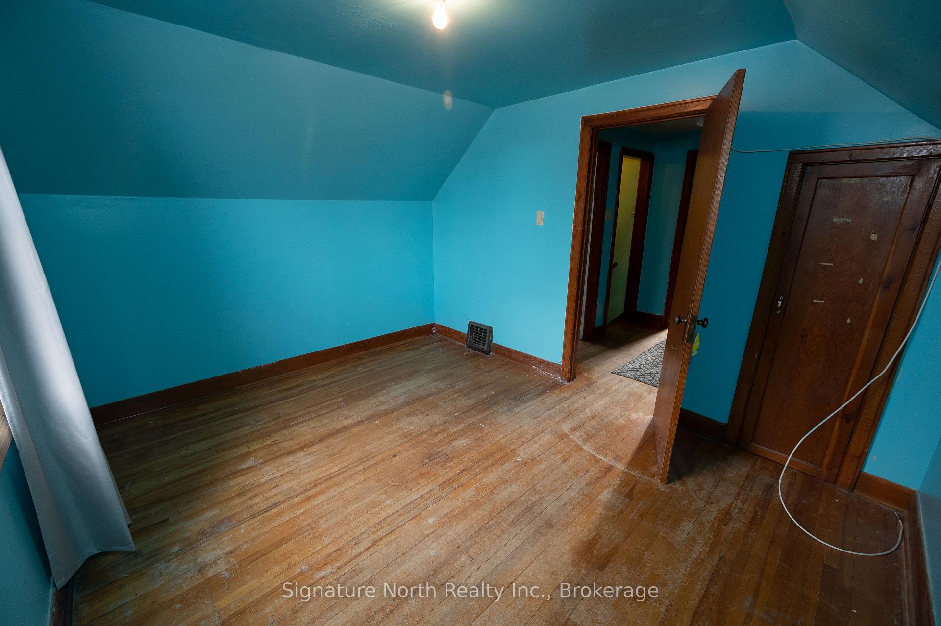Photo 26 of 174 Clarke Street, Thunder Bay, Court / Cumberland — HOMEH