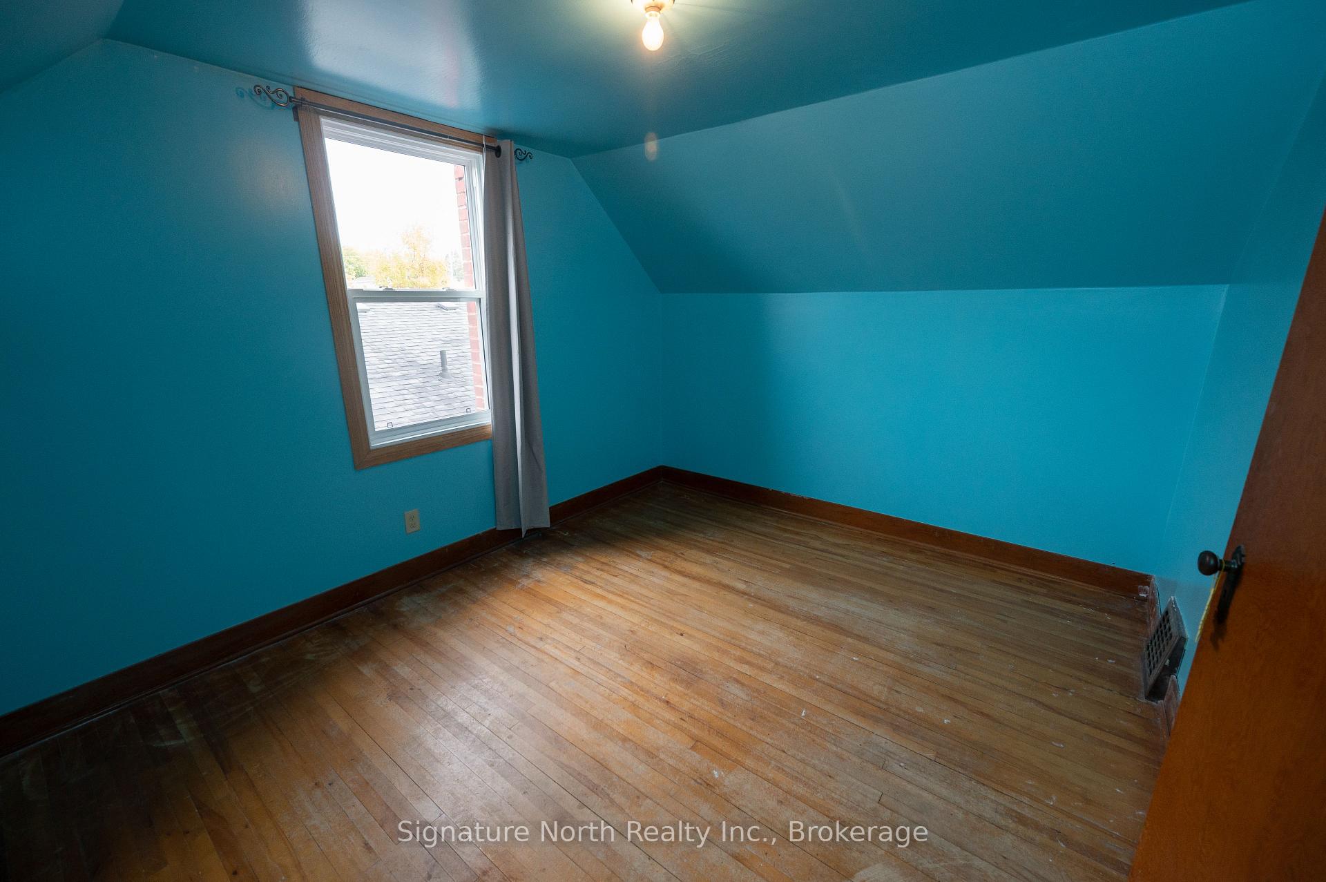 Photo 27 of 174 Clarke Street, Thunder Bay, Court / Cumberland — HOMEH