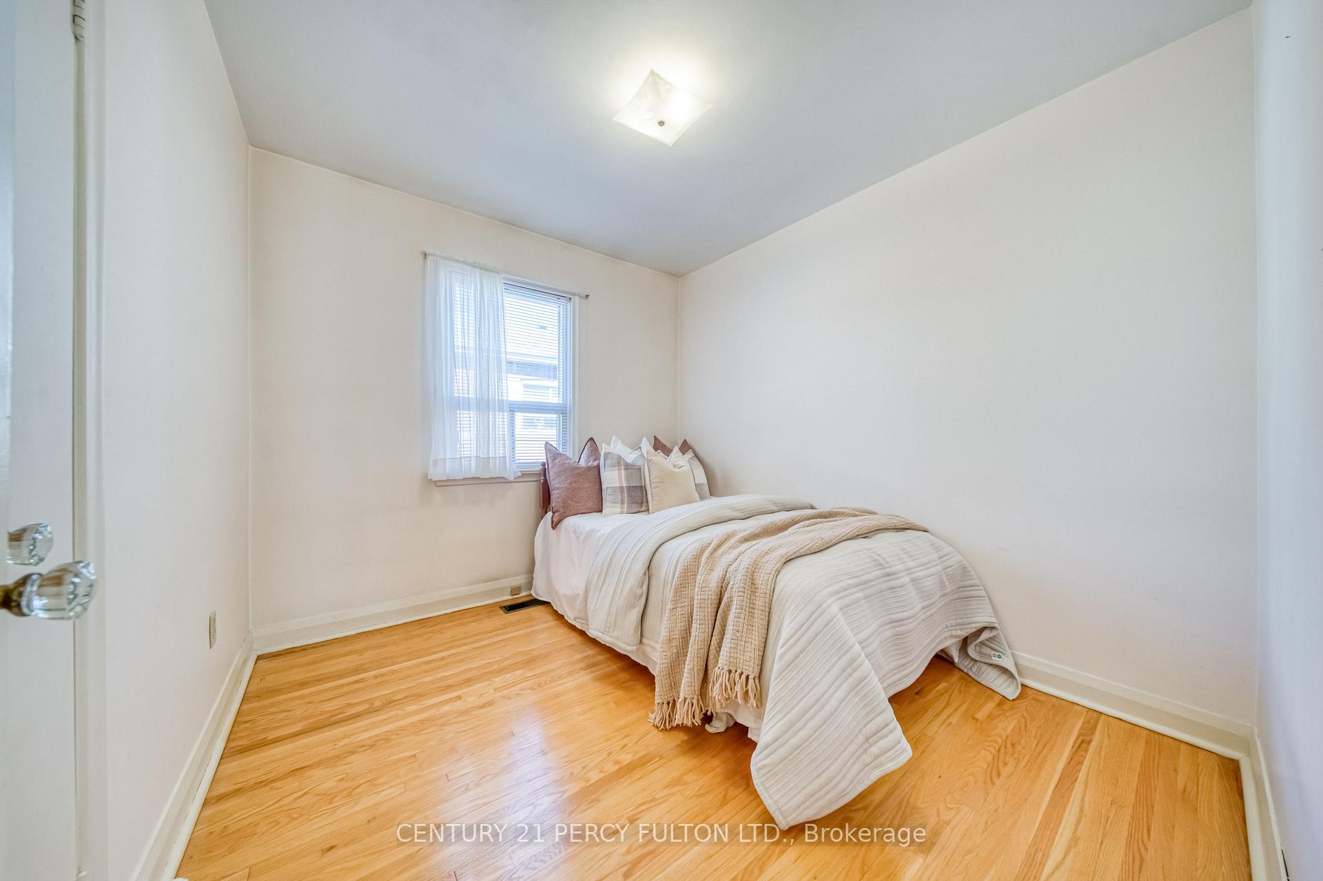 Photo 12 of 78 Gilroy Drive, Scarborough, Dorset Park — HOMEH