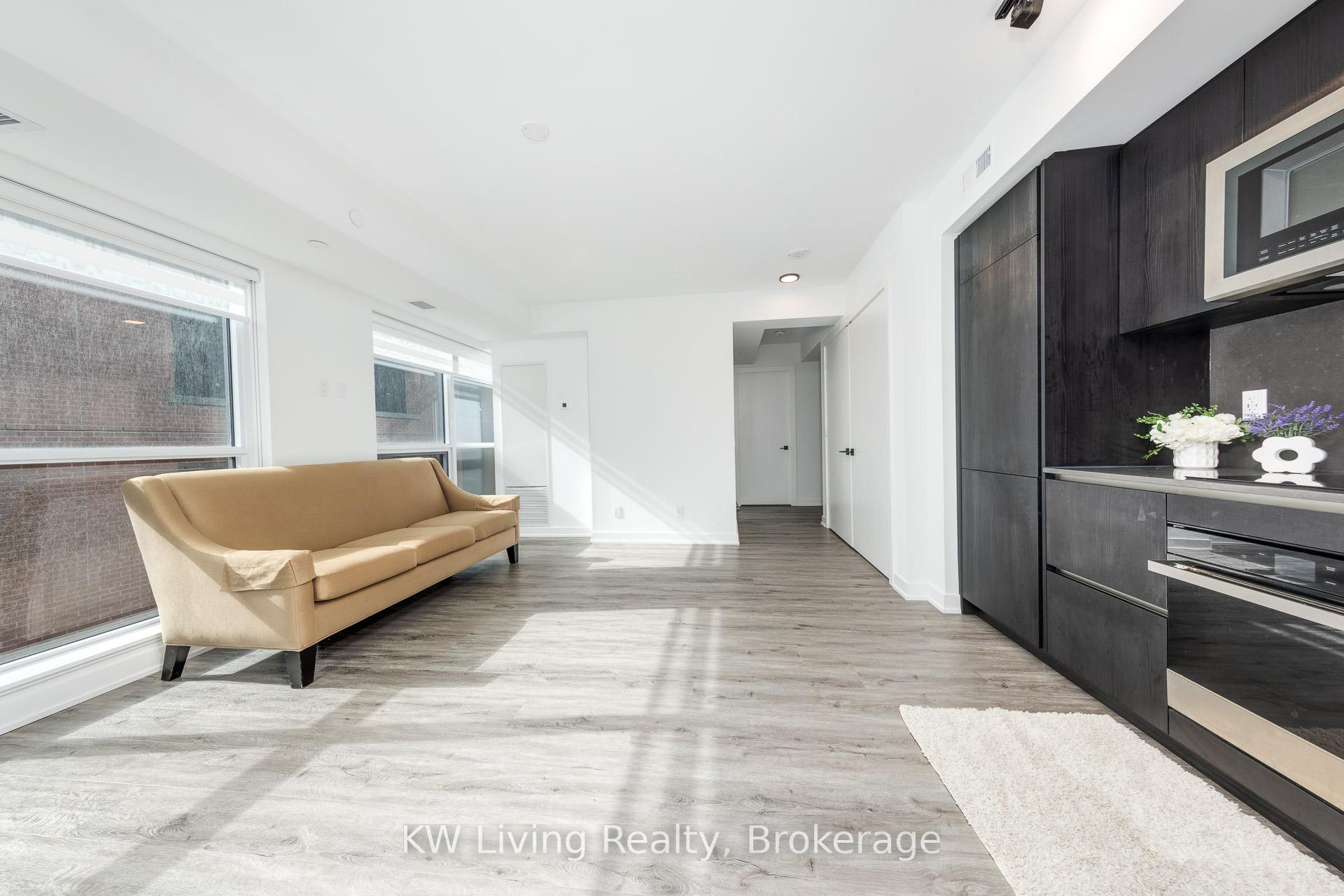 Photo 6 of Unit 902, 327 King Street W, Toronto, Waterfront Communities — HOMEH