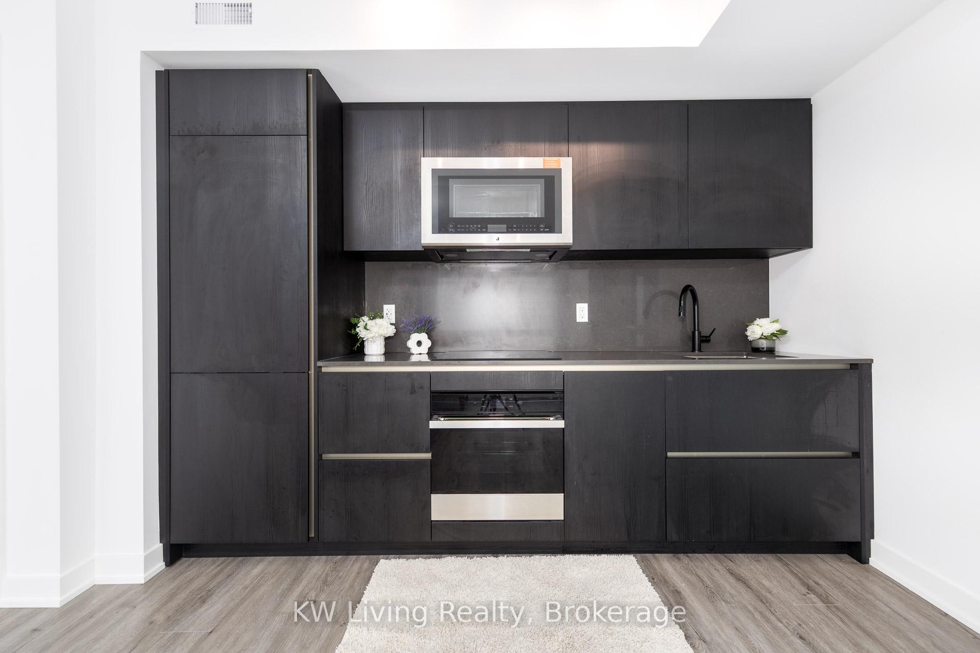 Photo 8 of Unit 902, 327 King Street W, Toronto, Waterfront Communities — HOMEH