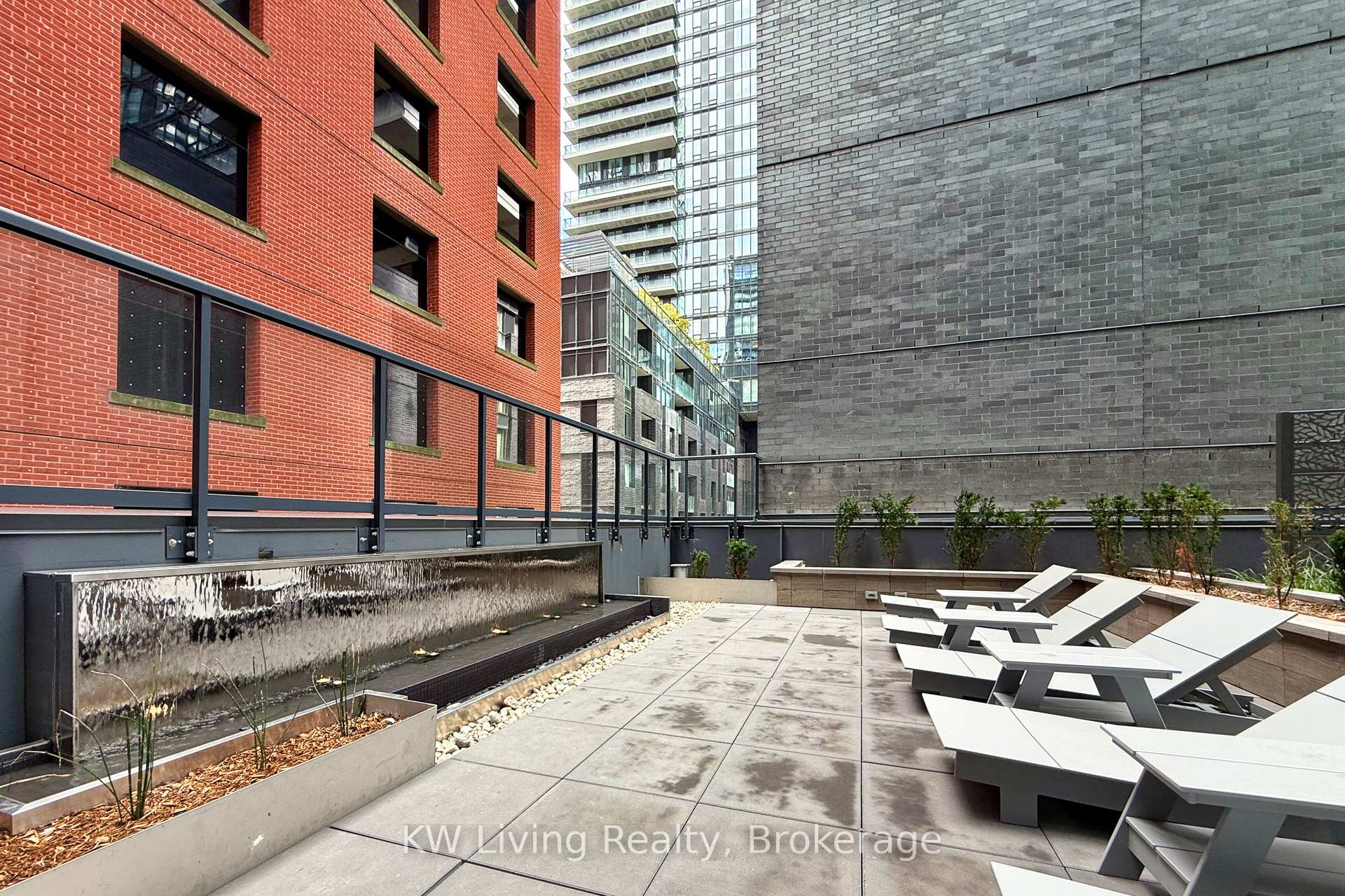 Photo 18 of Unit 902, 327 King Street W, Toronto, Waterfront Communities — HOMEH