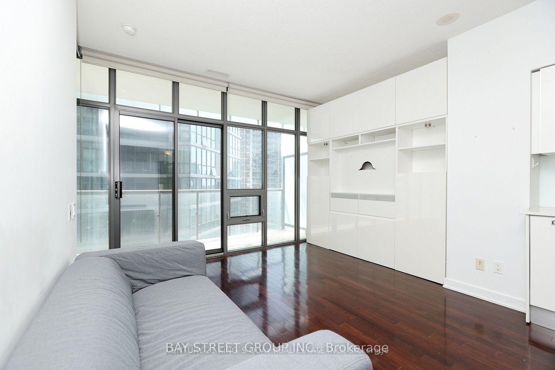 Photo 2 of Unit 1401, 33 Charles Street E, Toronto, Church-Yonge Corridor — HOMEH