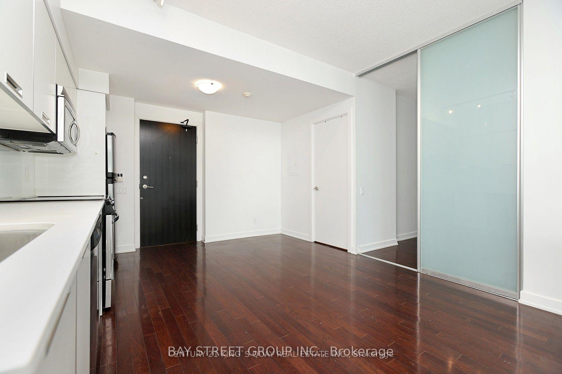 Photo 11 of Unit 1401, 33 Charles Street E, Toronto, Church-Yonge Corridor — HOMEH