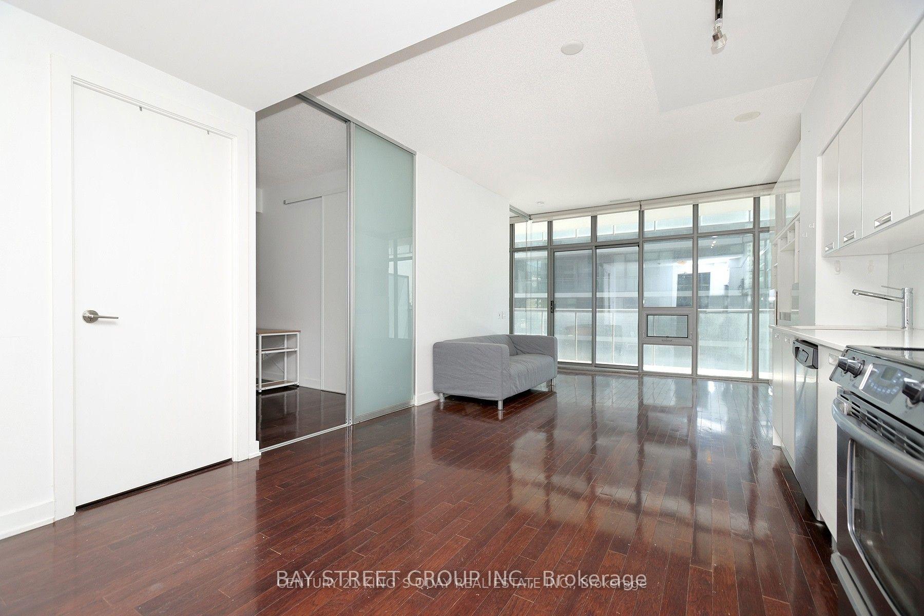 Photo 13 of Unit 1401, 33 Charles Street E, Toronto, Church-Yonge Corridor — HOMEH