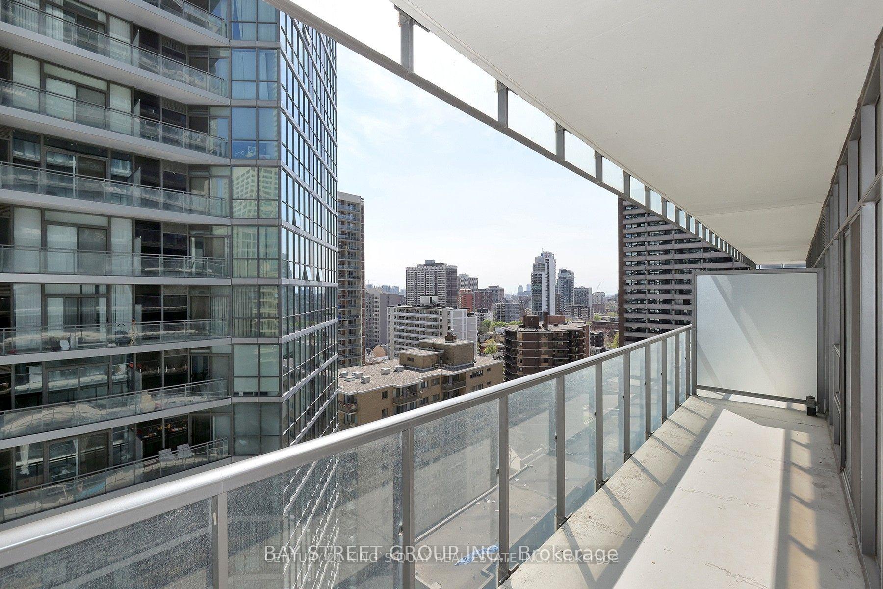 Photo 15 of Unit 1401, 33 Charles Street E, Toronto, Church-Yonge Corridor — HOMEH