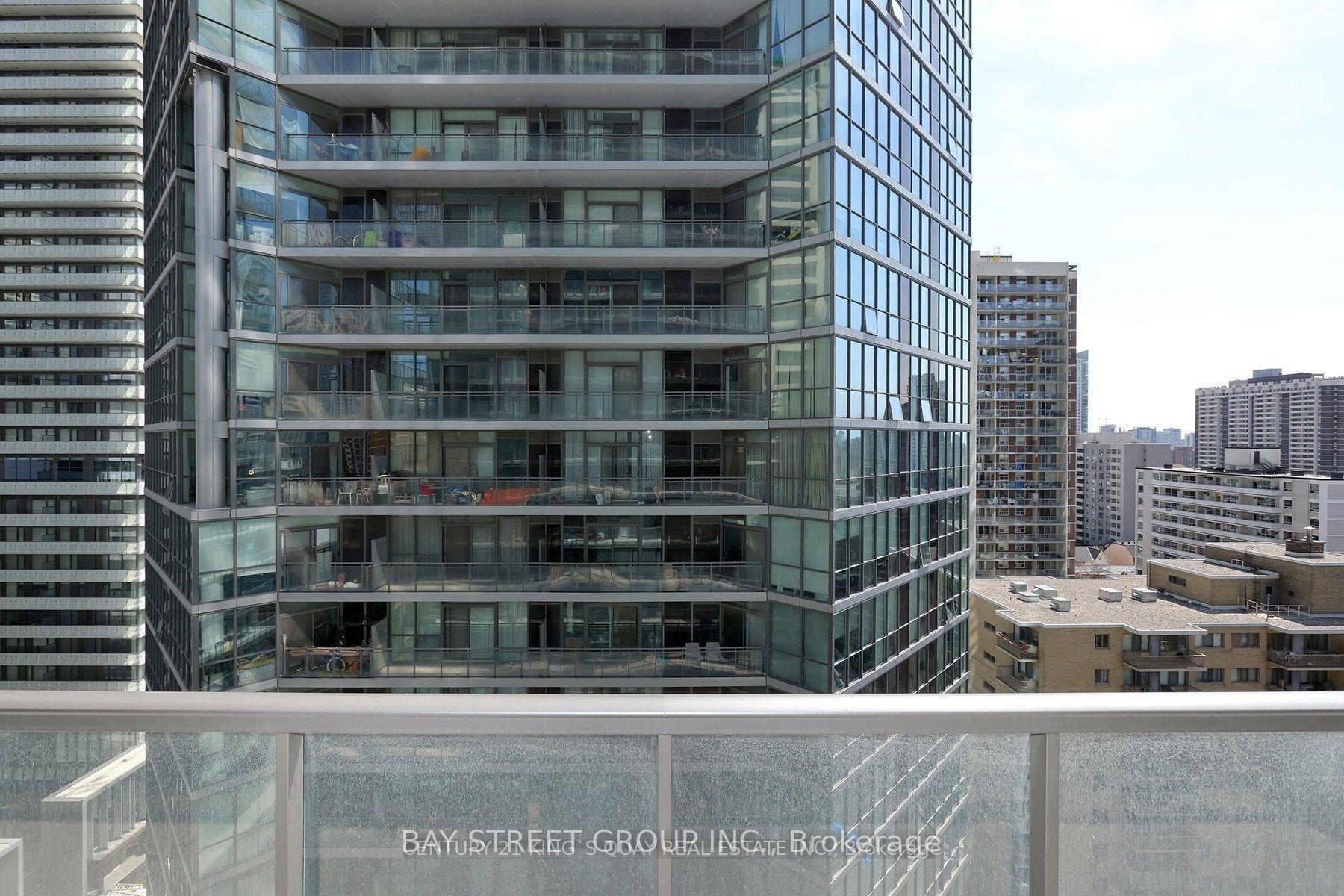 Photo 16 of Unit 1401, 33 Charles Street E, Toronto, Church-Yonge Corridor — HOMEH