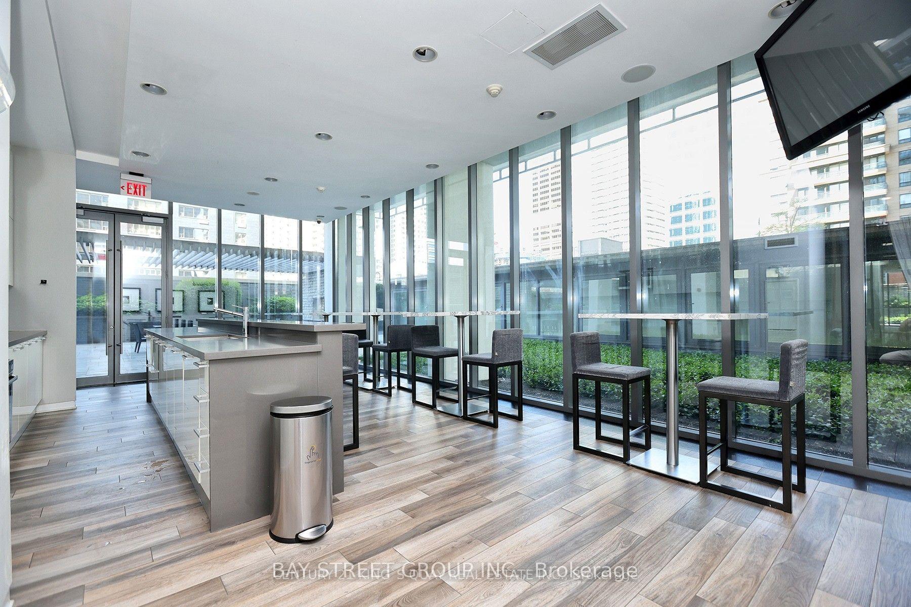 Photo 21 of Unit 1401, 33 Charles Street E, Toronto, Church-Yonge Corridor — HOMEH
