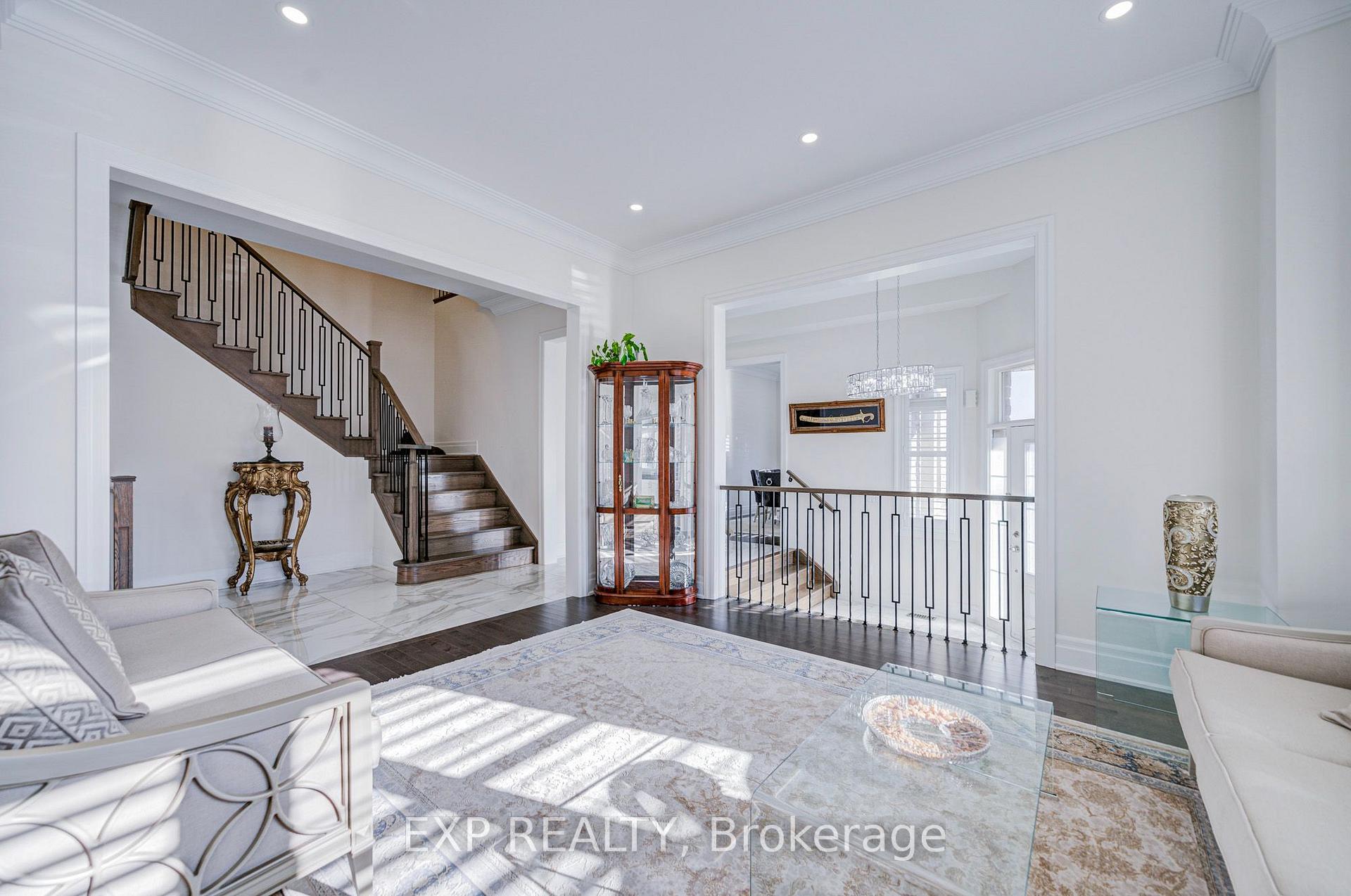 Photo 6 of 2 Pietrowski Drive, Georgina, Keswick North — HOMEH