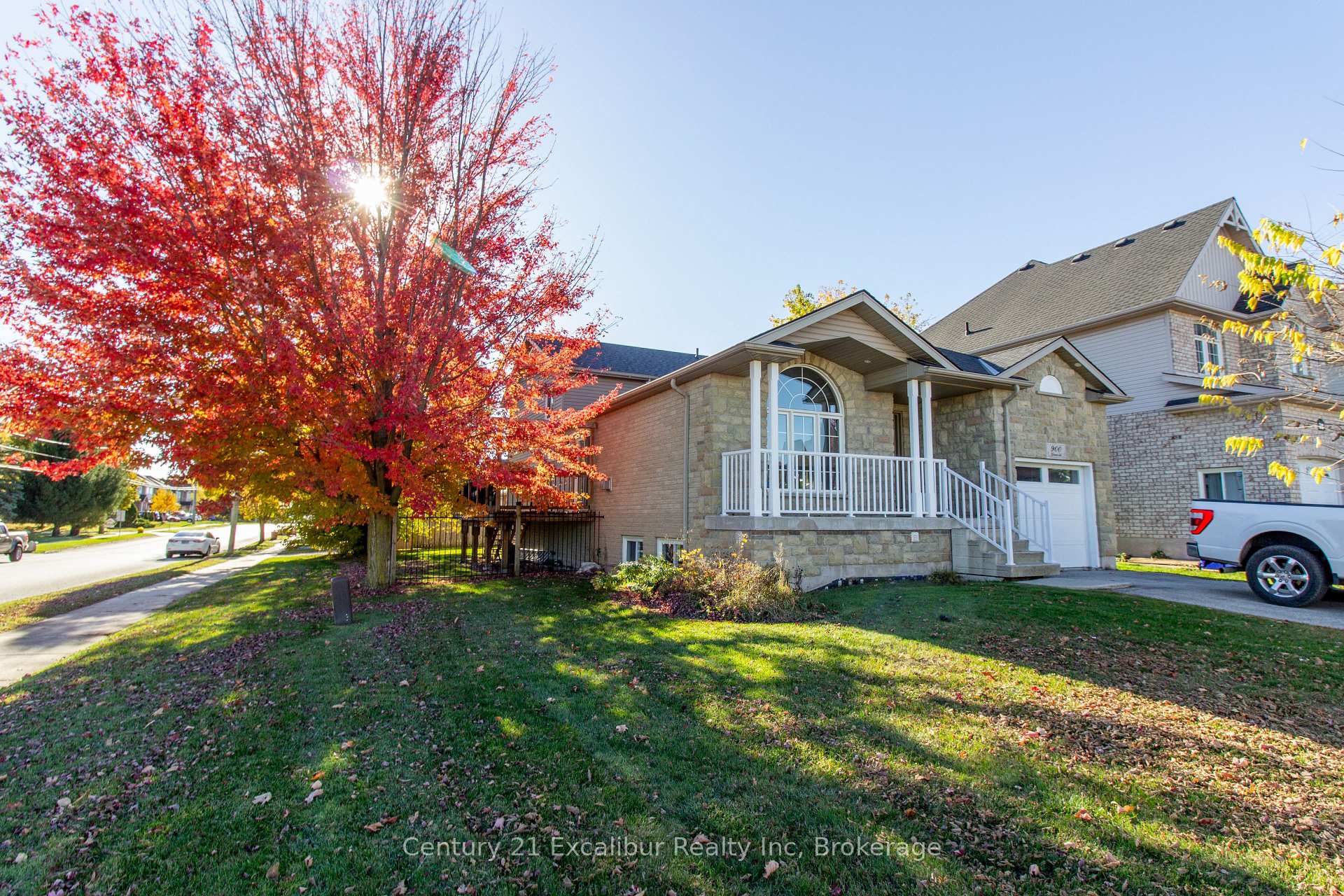 Photo of 900 Gzowski Street
