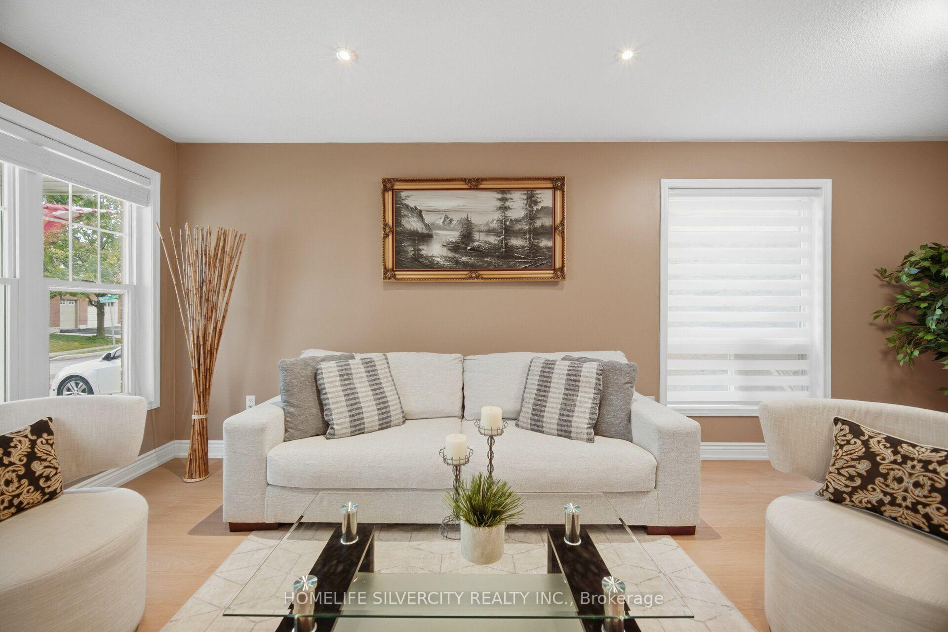 Photo 11 of 95 Sweetwood Circle, Brampton, Fletcher's Meadow — HOMEH