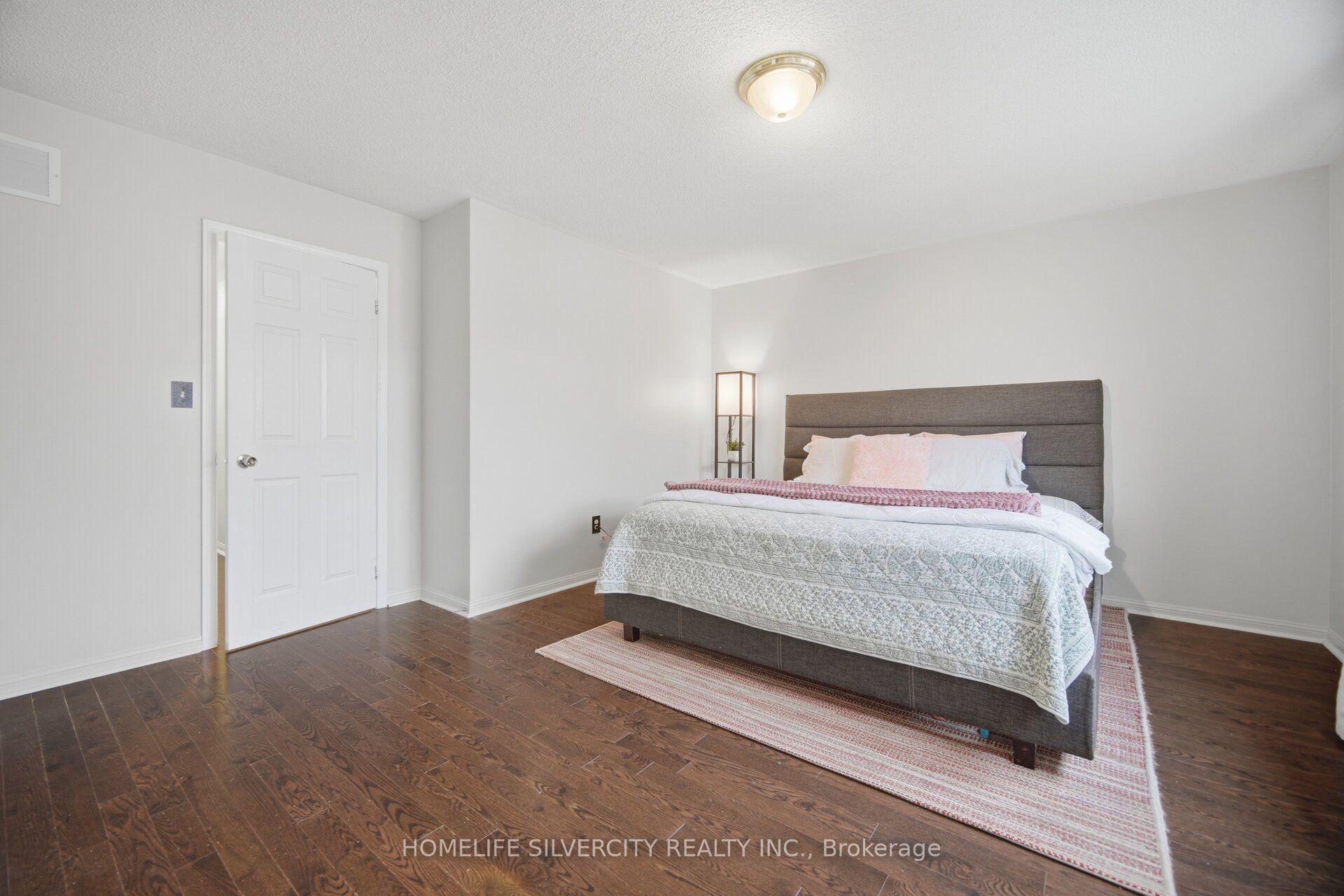 Photo 31 of 95 Sweetwood Circle, Brampton, Fletcher's Meadow — HOMEH