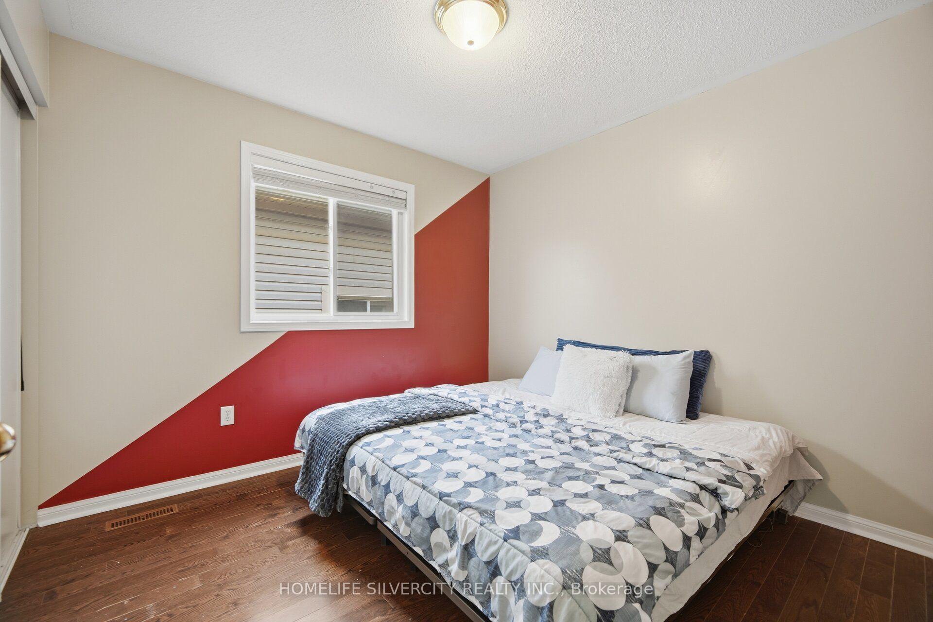 Photo 39 of 95 Sweetwood Circle, Brampton, Fletcher's Meadow — HOMEH