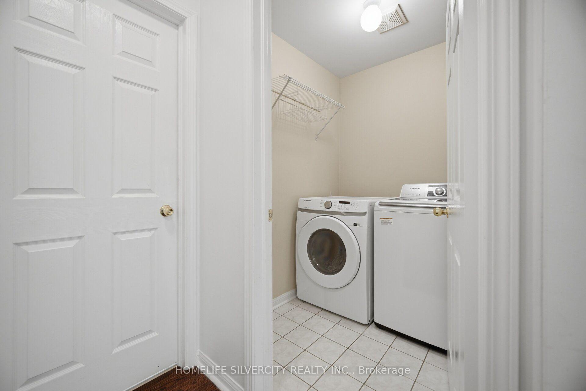 Photo 42 of 95 Sweetwood Circle, Brampton, Fletcher's Meadow — HOMEH