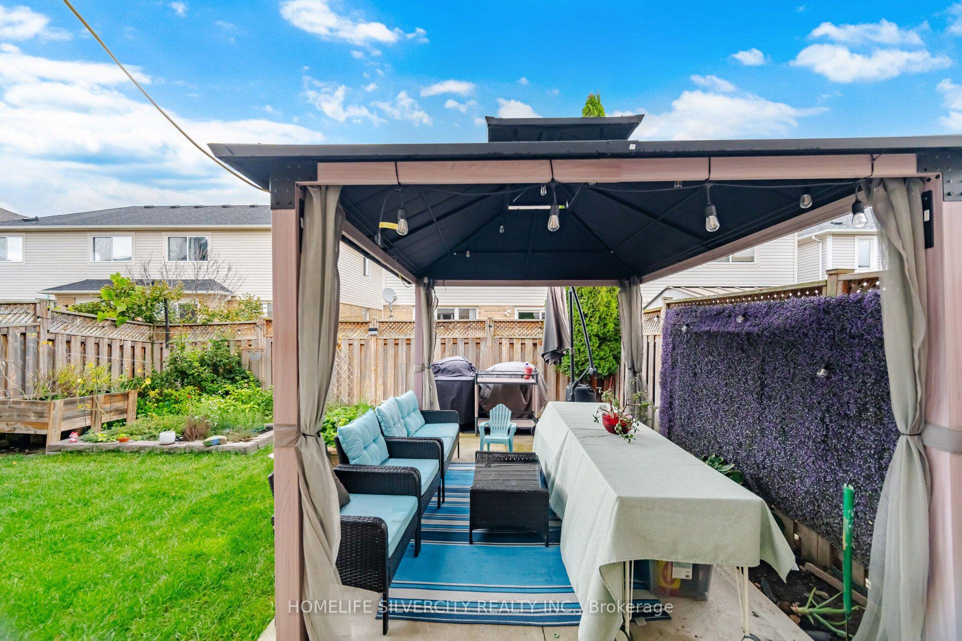 Photo 43 of 95 Sweetwood Circle, Brampton, Fletcher's Meadow — HOMEH