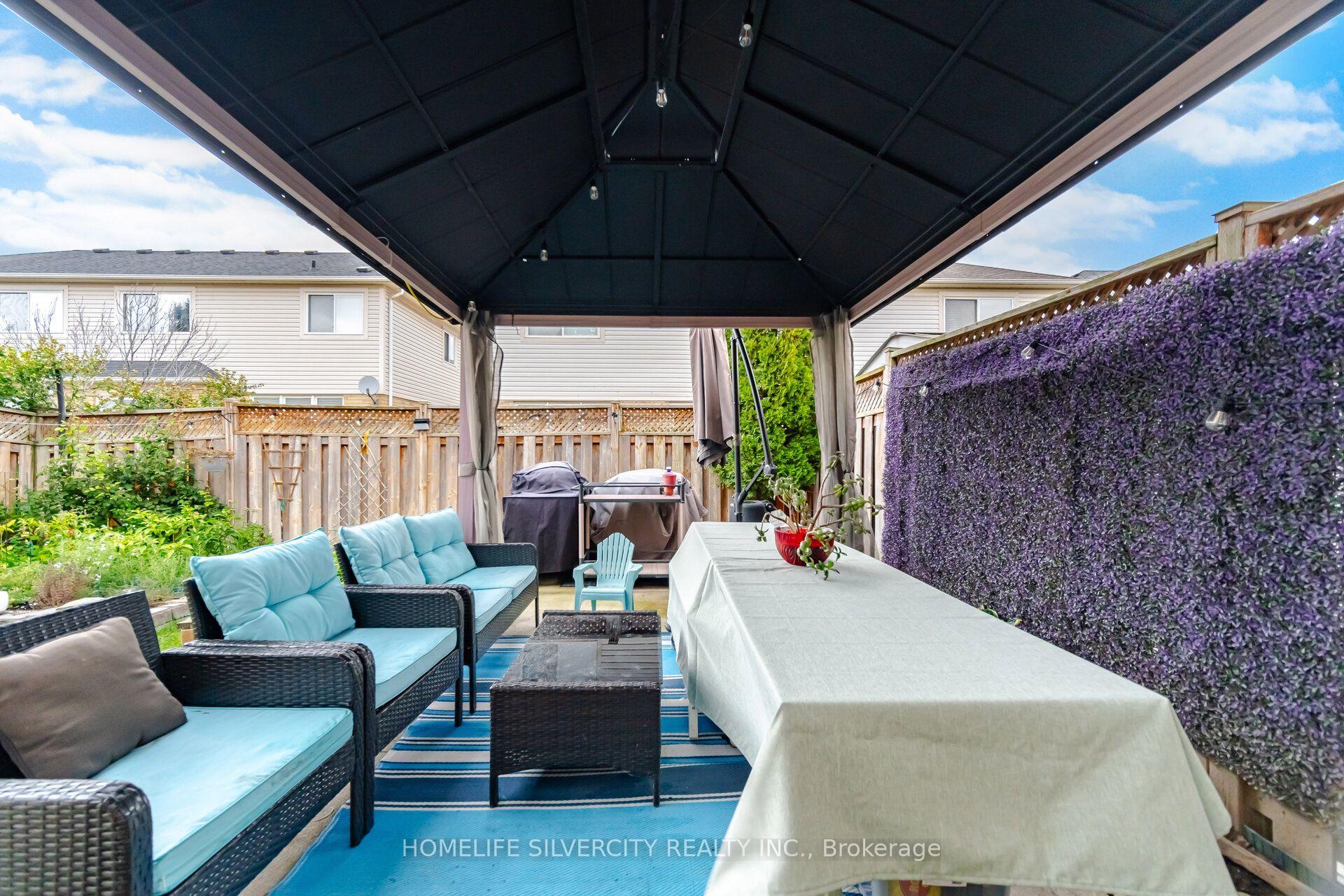 Photo 44 of 95 Sweetwood Circle, Brampton, Fletcher's Meadow — HOMEH