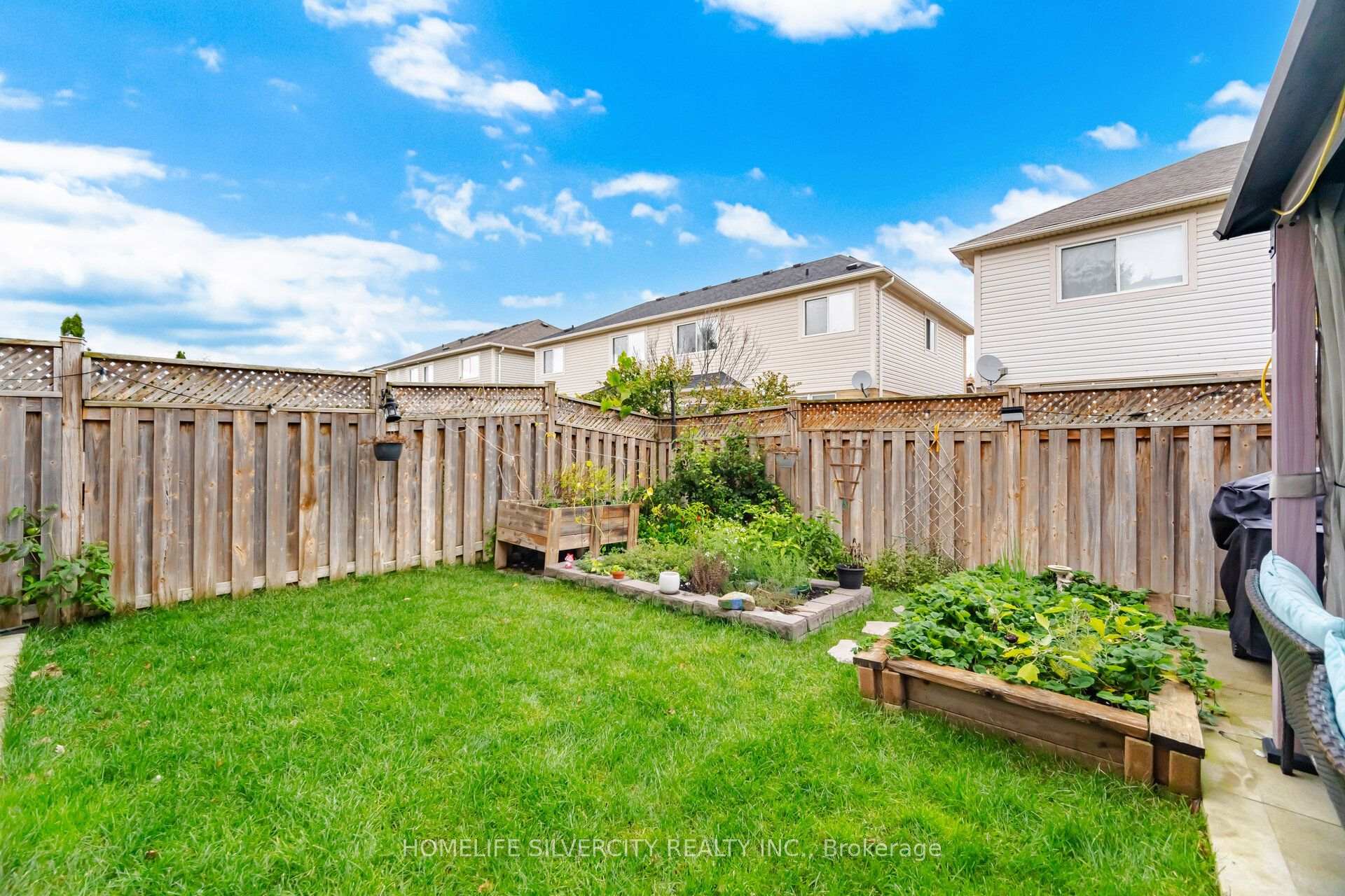 Photo 47 of 95 Sweetwood Circle, Brampton, Fletcher's Meadow — HOMEH