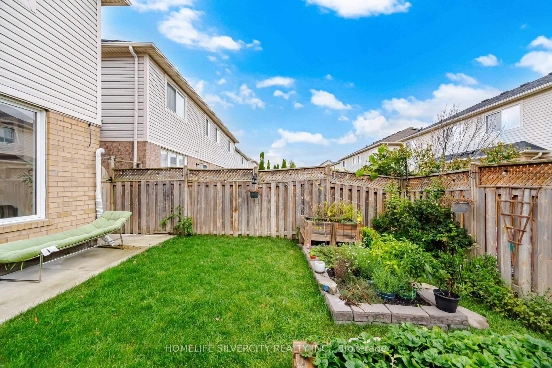 Photo 48 of 95 Sweetwood Circle, Brampton, Fletcher's Meadow — HOMEH