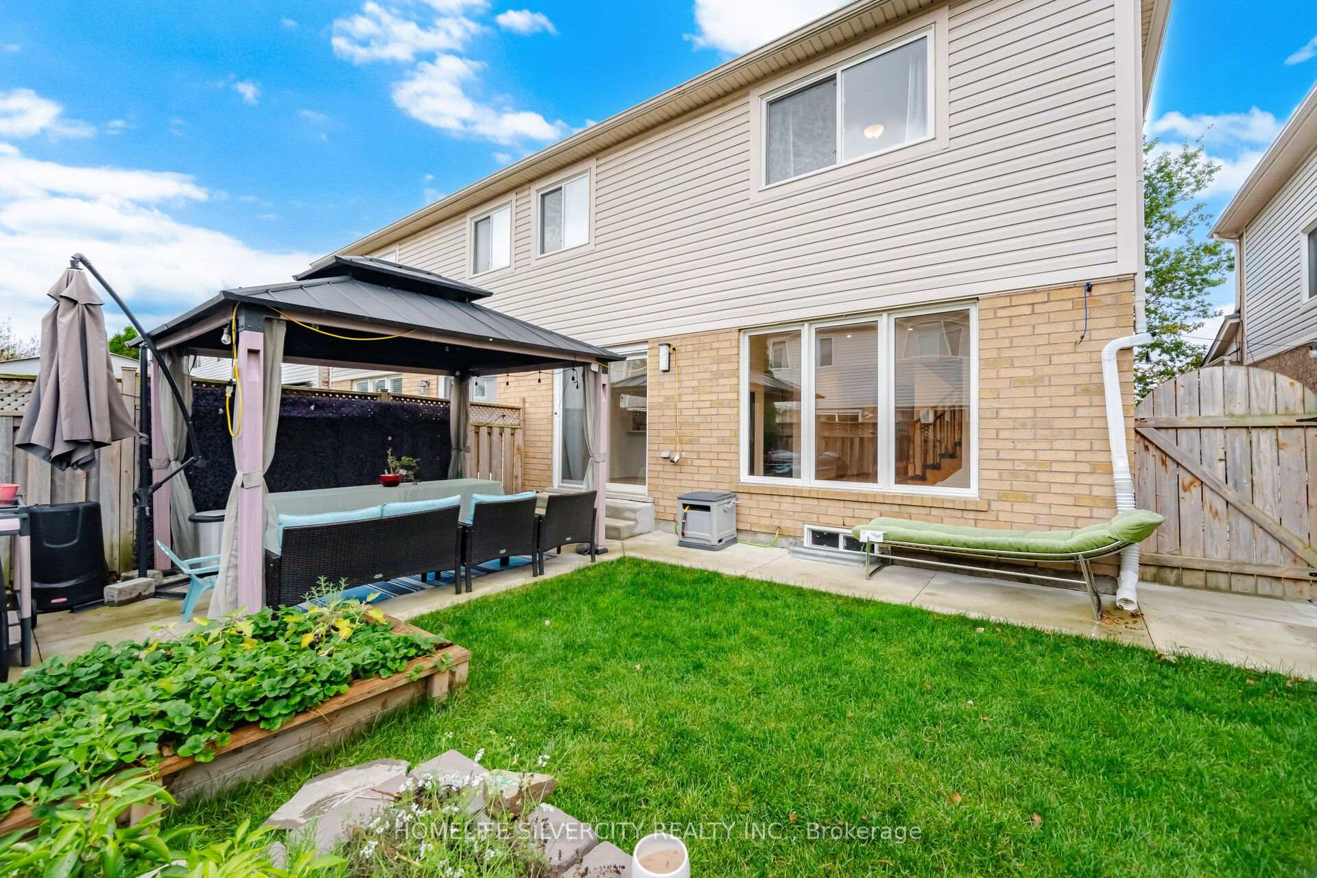 Photo 49 of 95 Sweetwood Circle, Brampton, Fletcher's Meadow — HOMEH