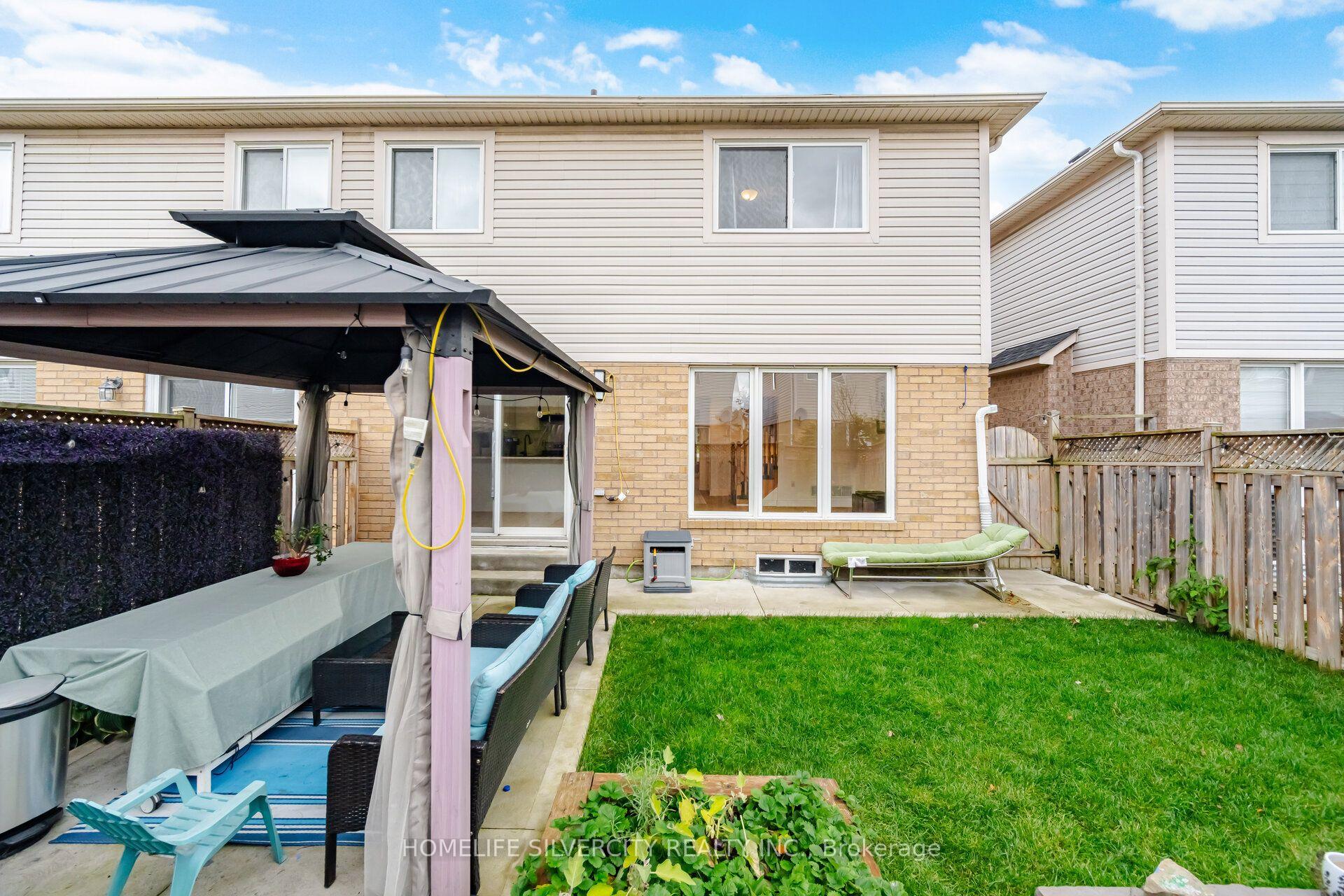Photo 50 of 95 Sweetwood Circle, Brampton, Fletcher's Meadow — HOMEH