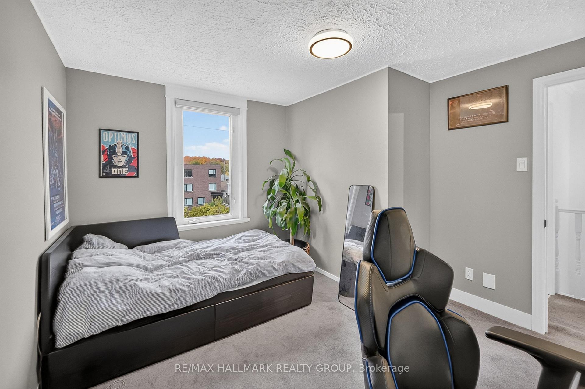 Photo 15 of 256 Joffre-Belanger Way, Ottawa, Vanier — HOMEH