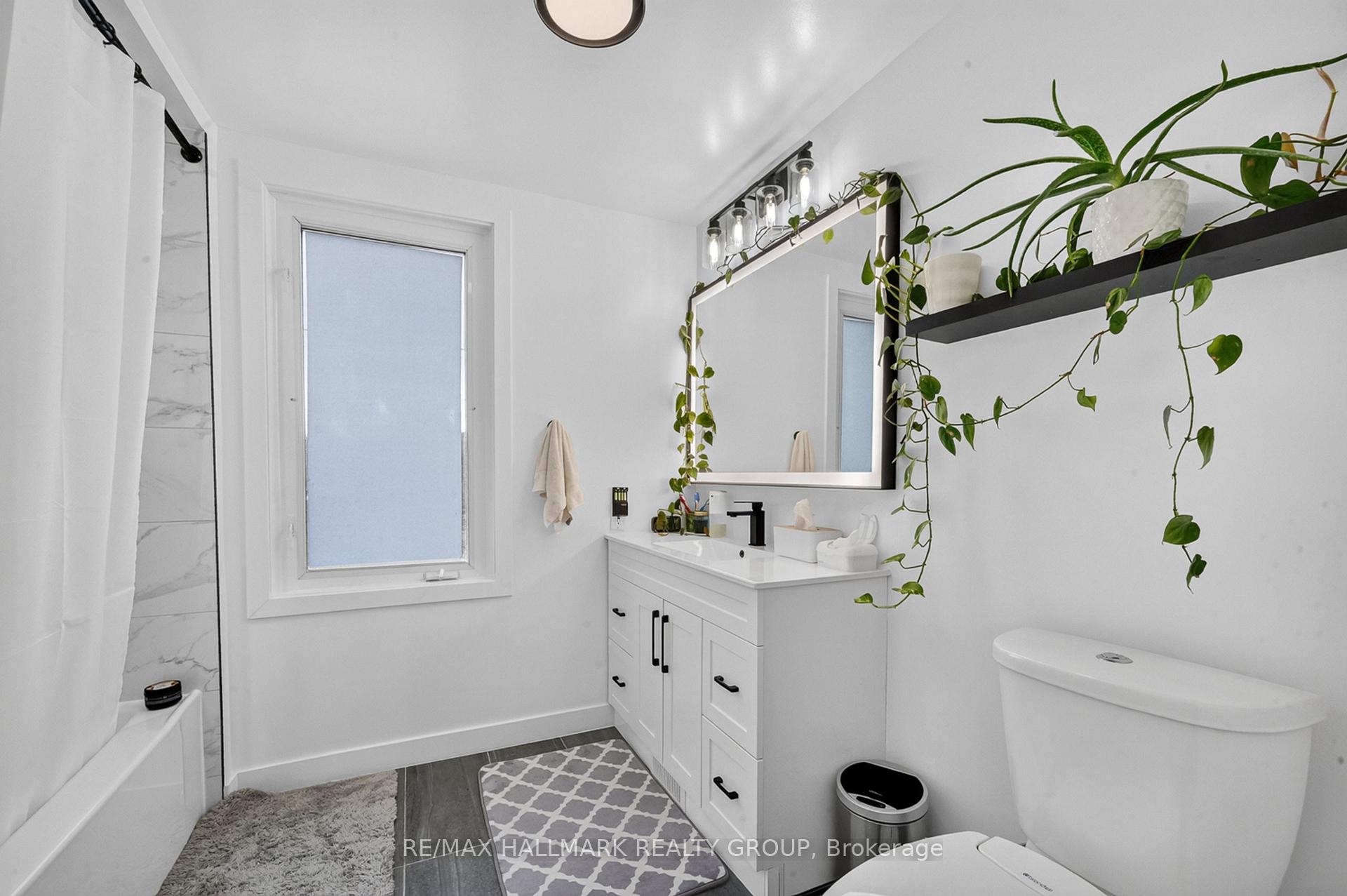 Photo 16 of 256 Joffre-Belanger Way, Ottawa, Vanier — HOMEH
