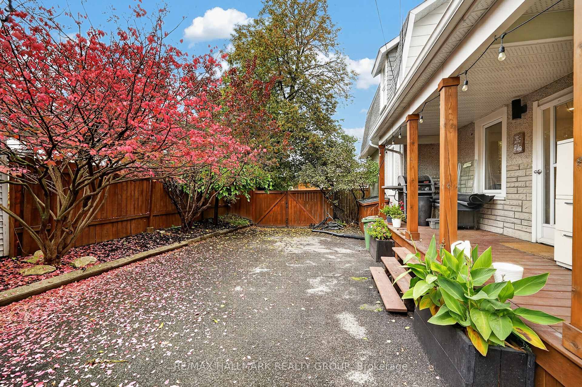 Photo 19 of 256 Joffre-Belanger Way, Ottawa, Vanier — HOMEH
