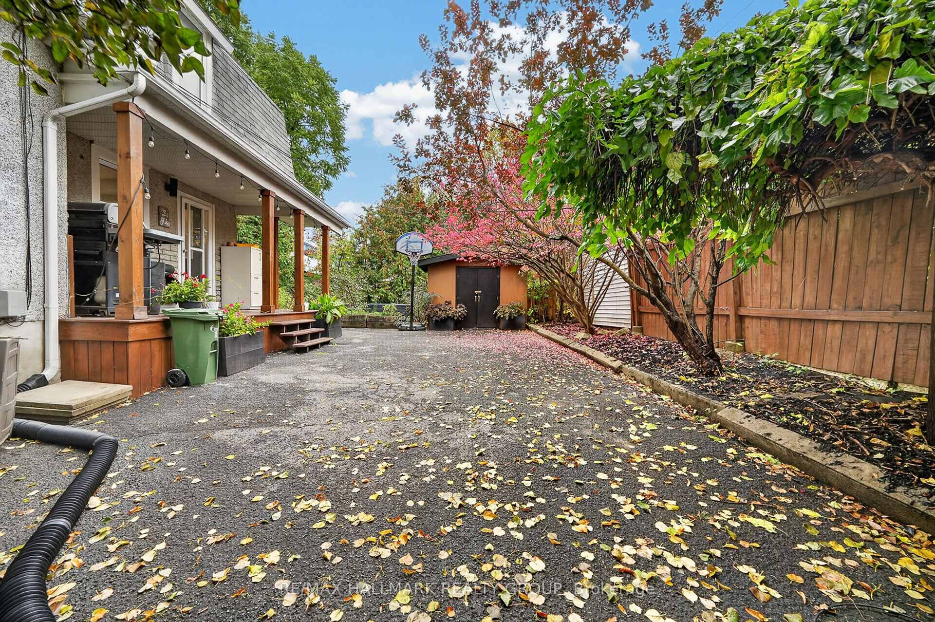 Photo 20 of 256 Joffre-Belanger Way, Ottawa, Vanier — HOMEH