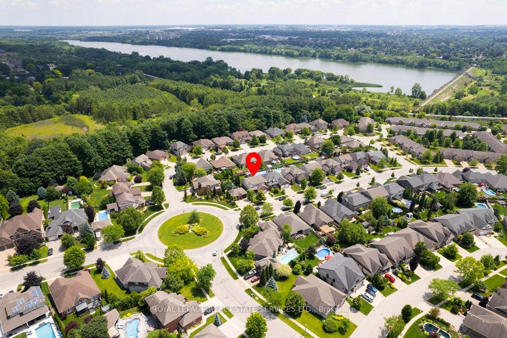 Photo 1 of 560 Lakeview Drive, Woodstock, Woodstock - North — HOMEH