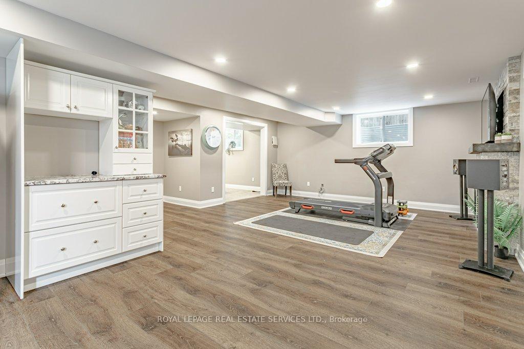 Photo 38 of 560 Lakeview Drive, Woodstock, Woodstock - North — HOMEH