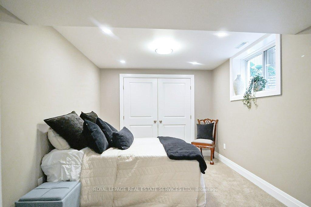 Photo 40 of 560 Lakeview Drive, Woodstock, Woodstock - North — HOMEH