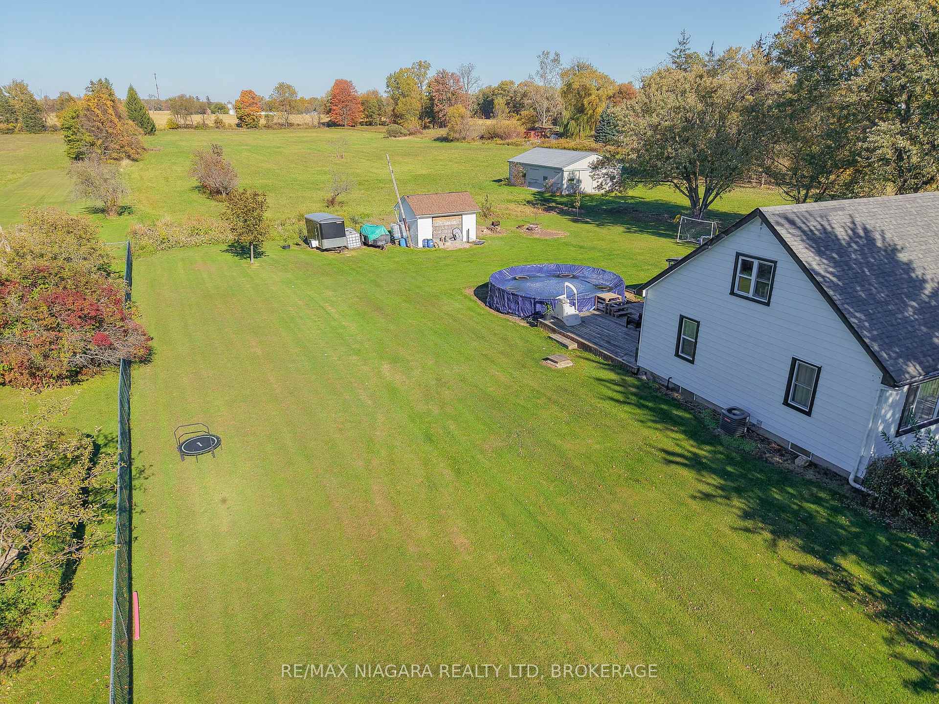 Photo 21 of 1091 Broad Street E, Haldimand, Dunnville — HOMEH